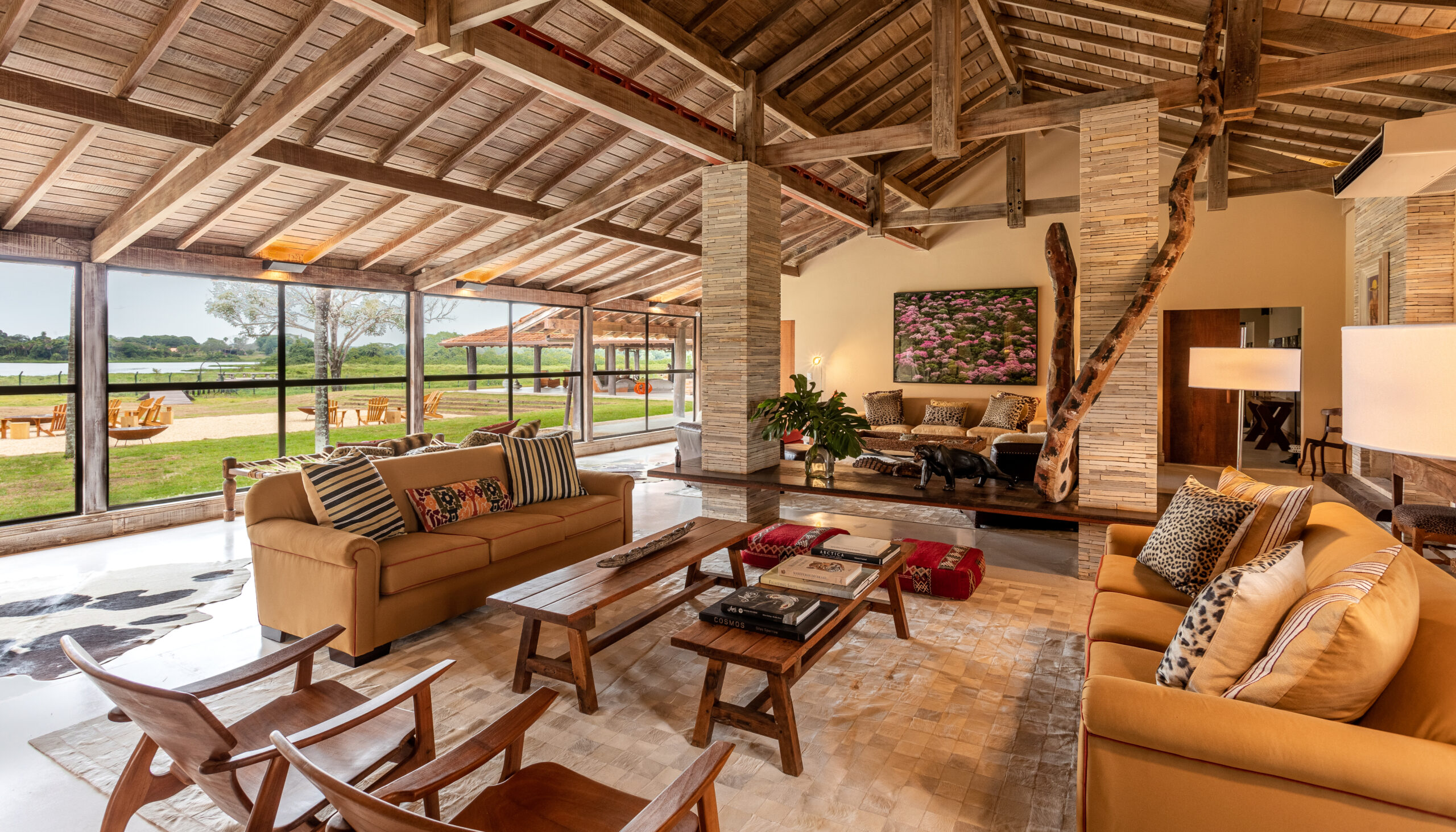 Caiman Lodge