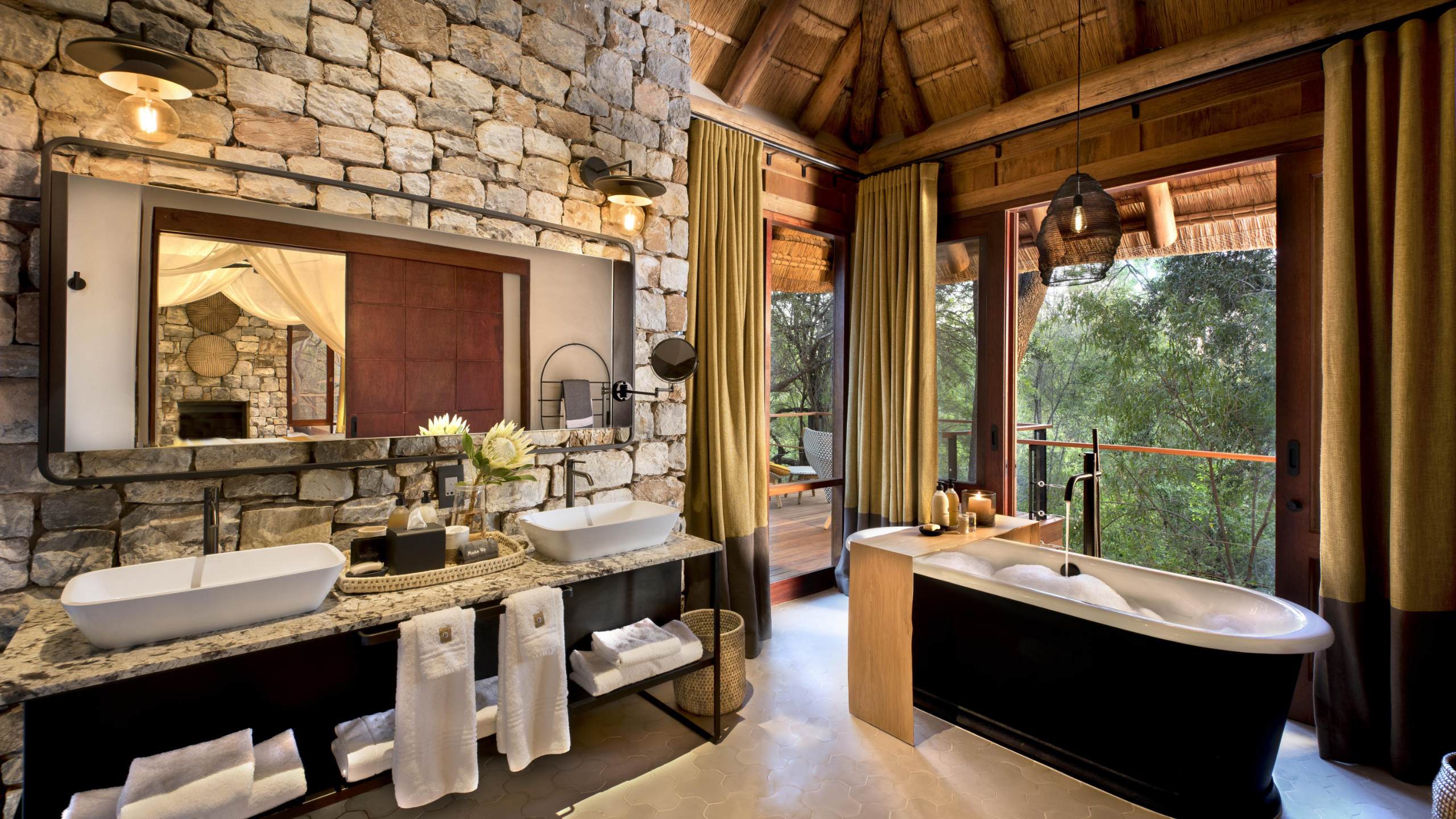 Morukuru River House