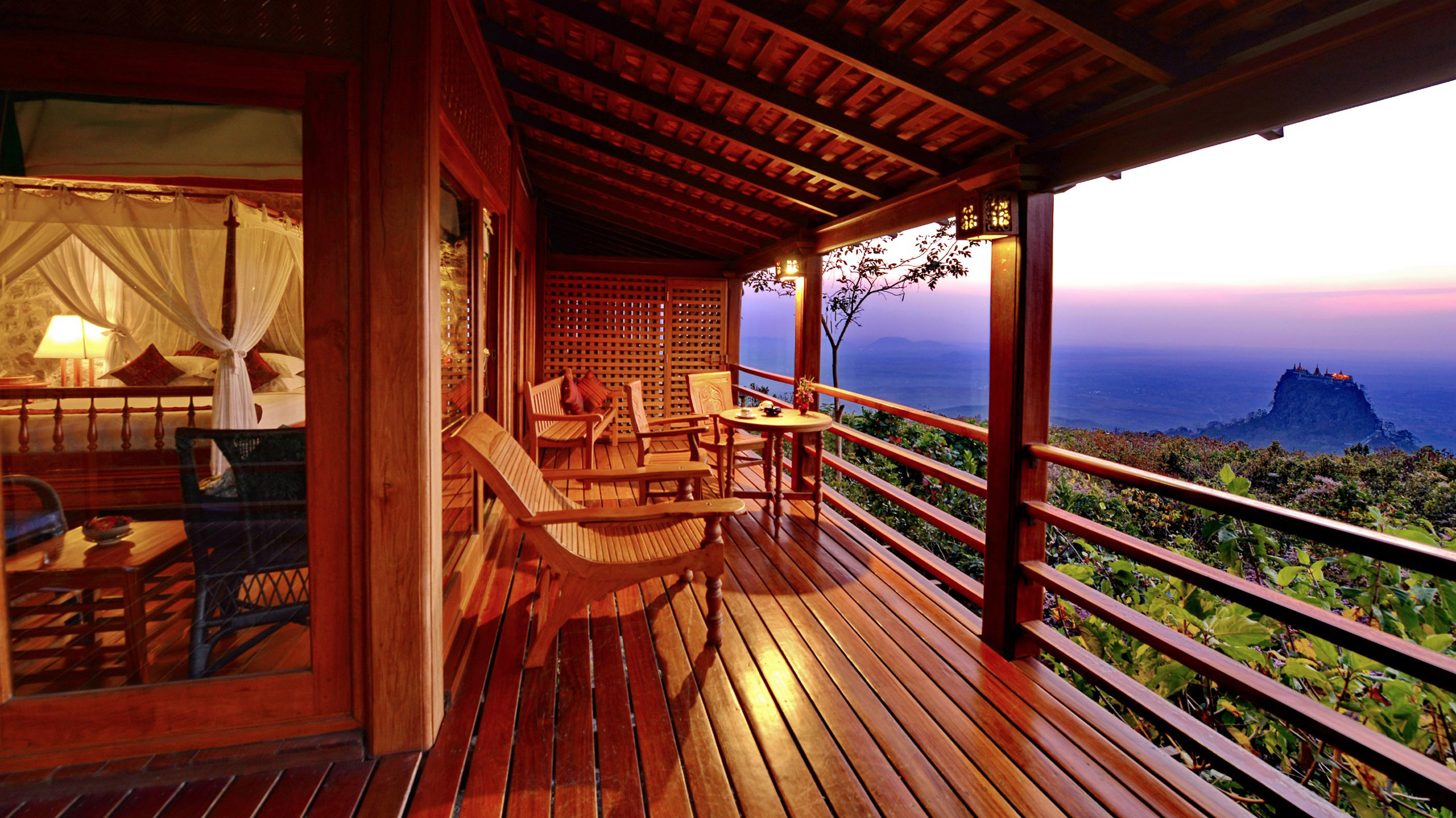Popa Mountain Resort