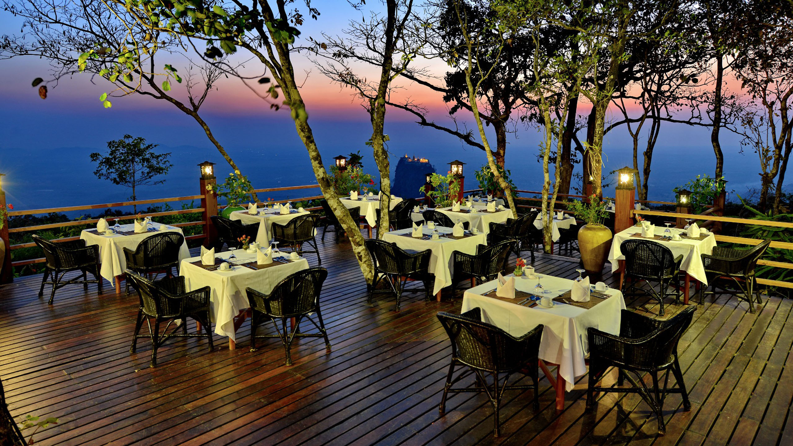 Popa Mountain Resort