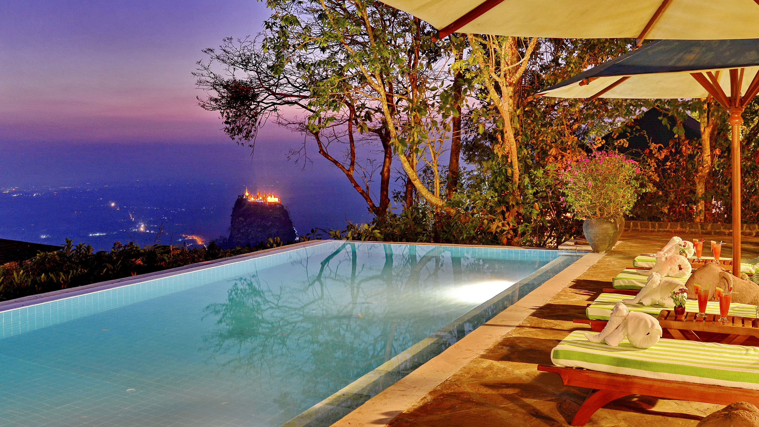 Popa Mountain Resort