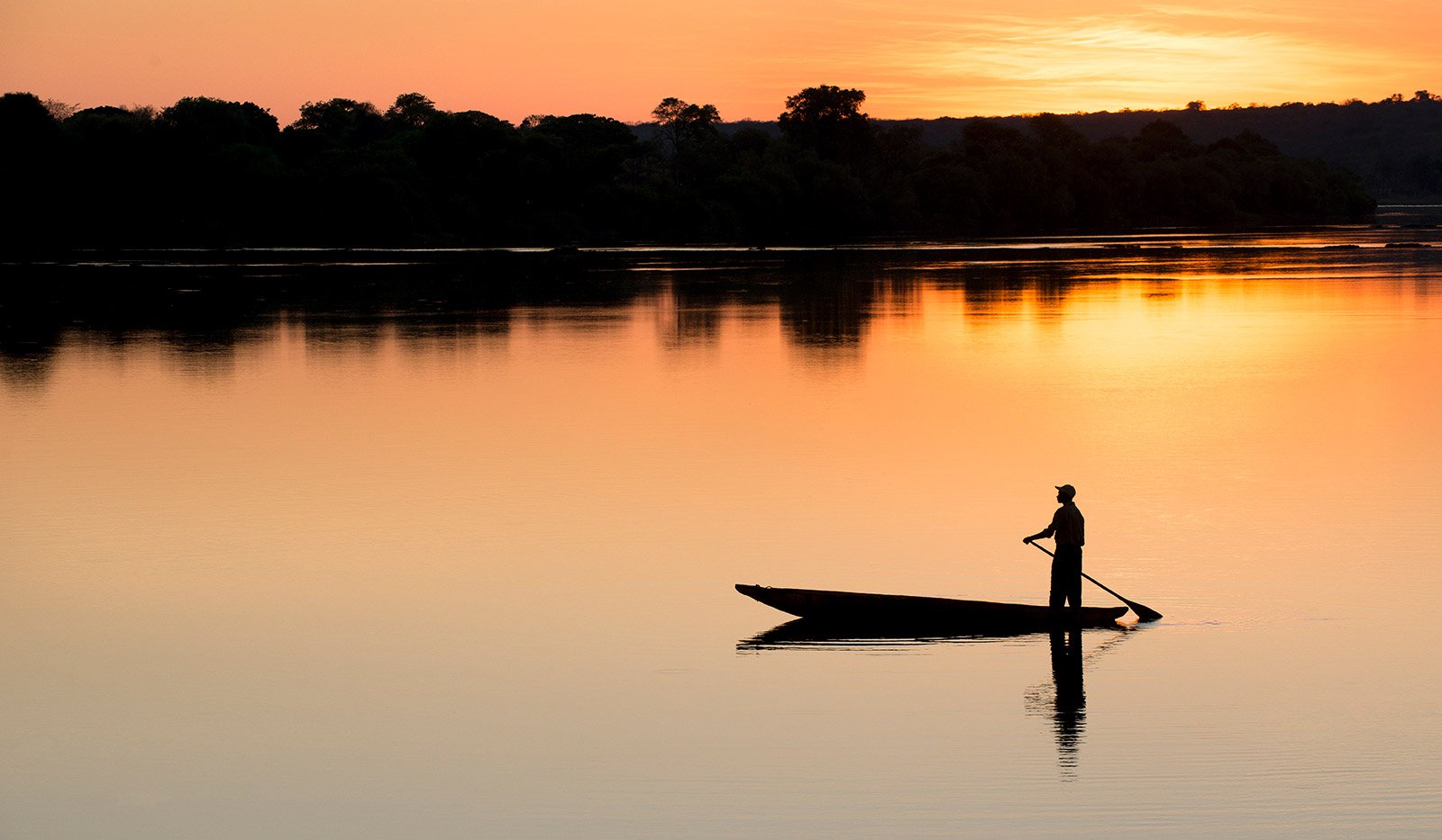 Royal Chundu River Lodge
