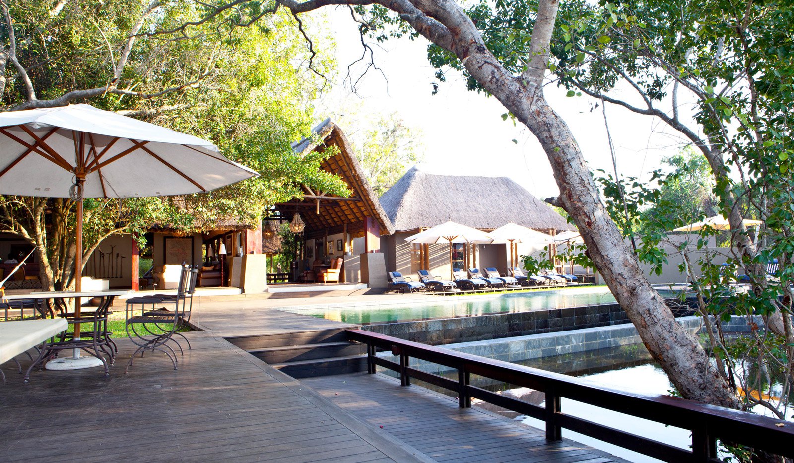 Royal Chundu River Lodge
