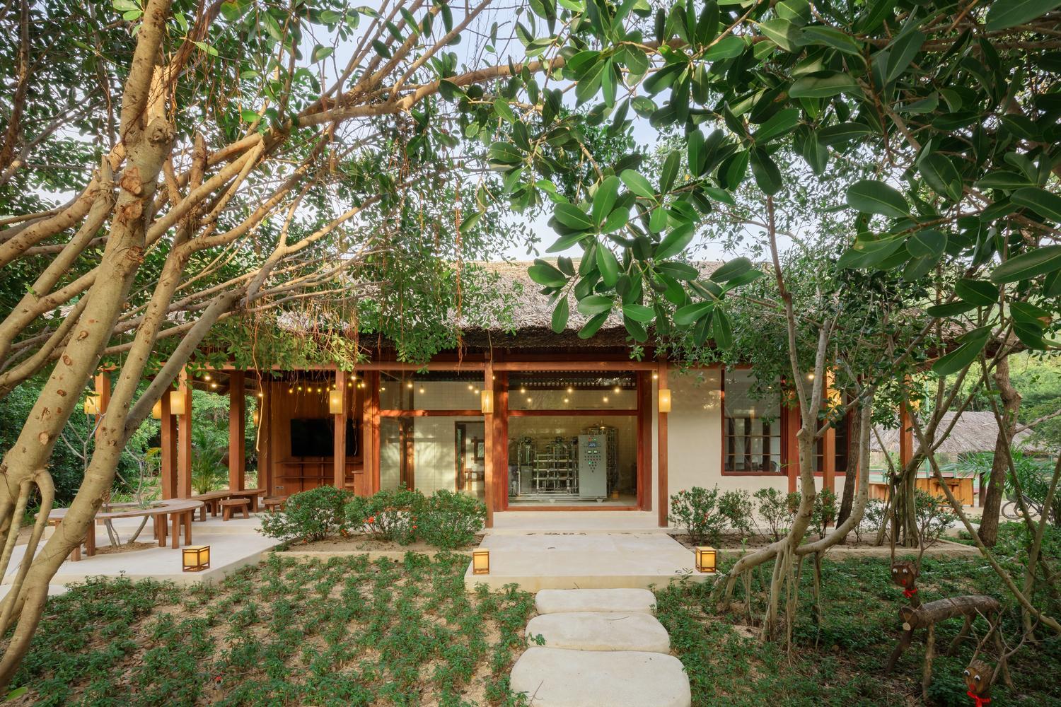 crystal water plant at Six Senses Ninh Van Bay