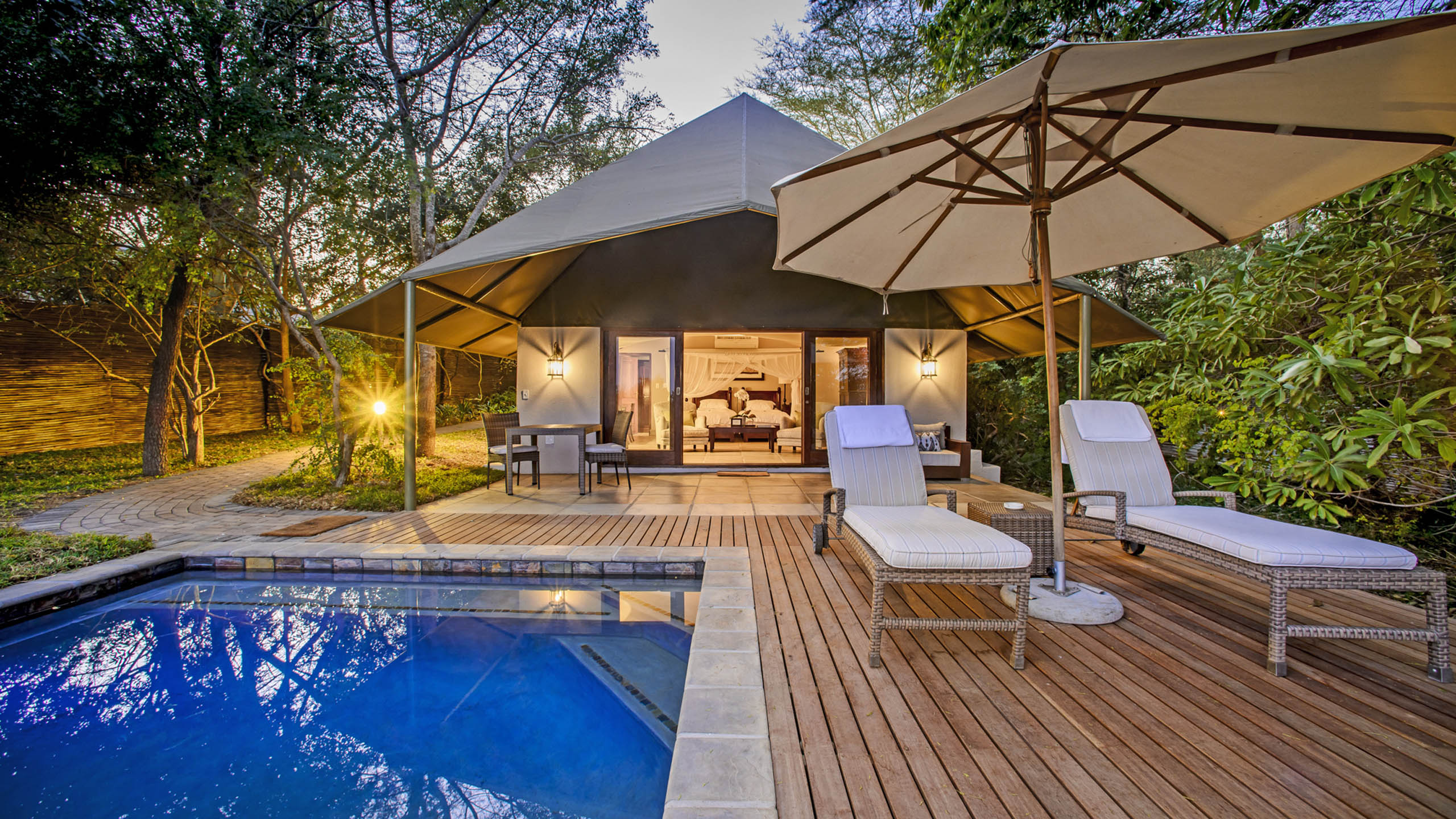 Savanna Lodge