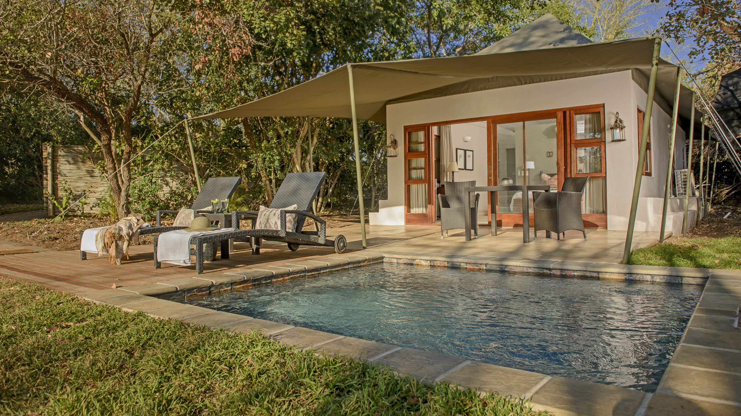 Savanna Lodge