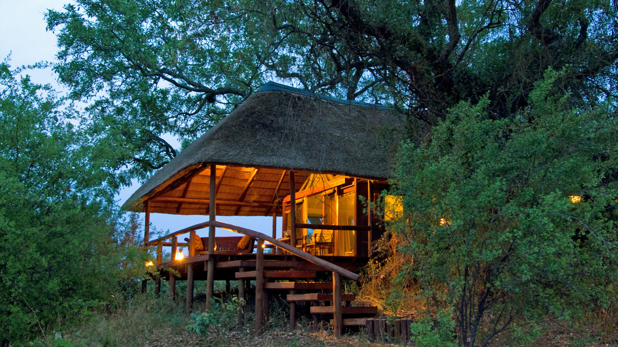 Selinda Camp