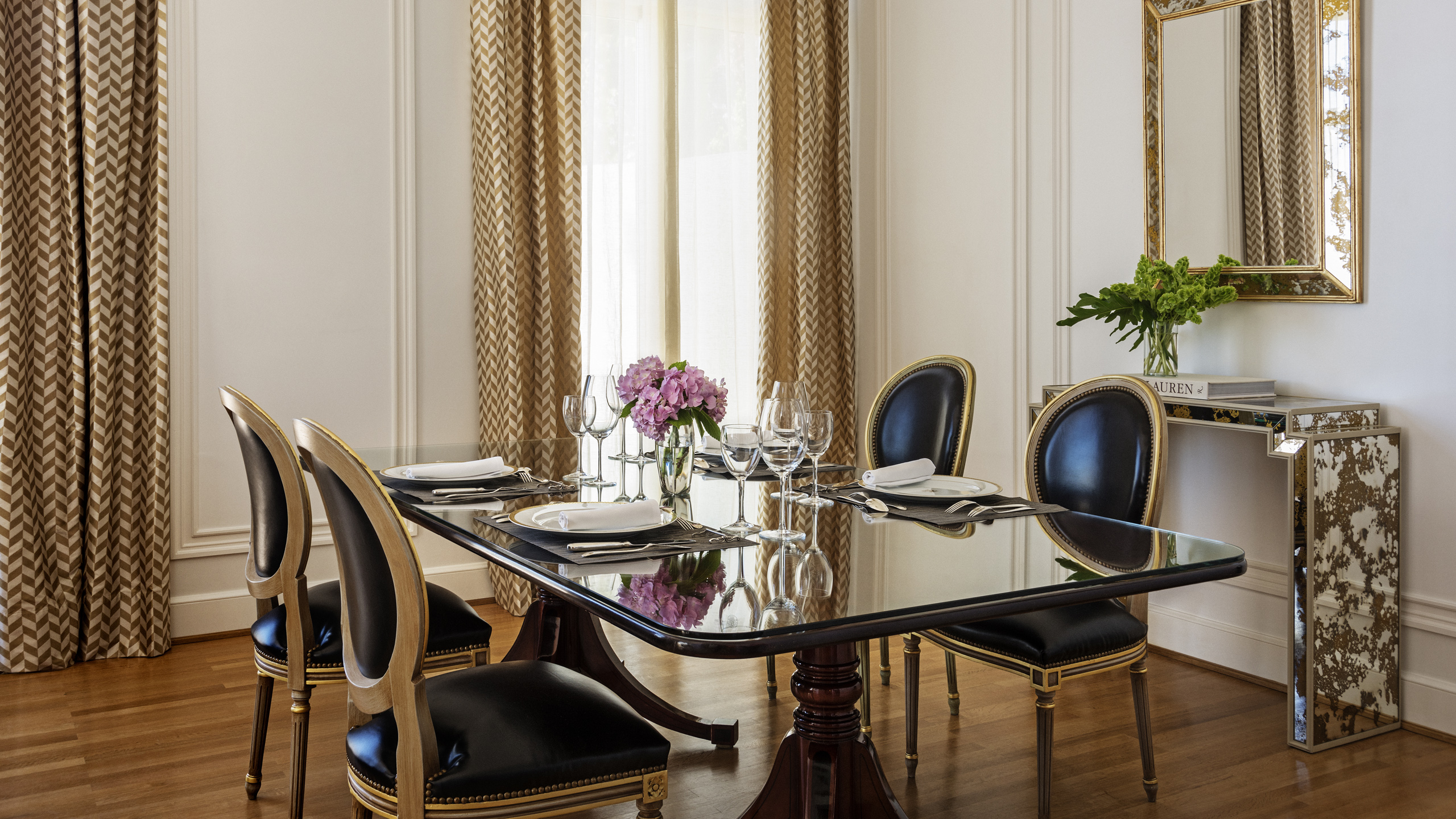 alvear-palace-hotel-suite-dining