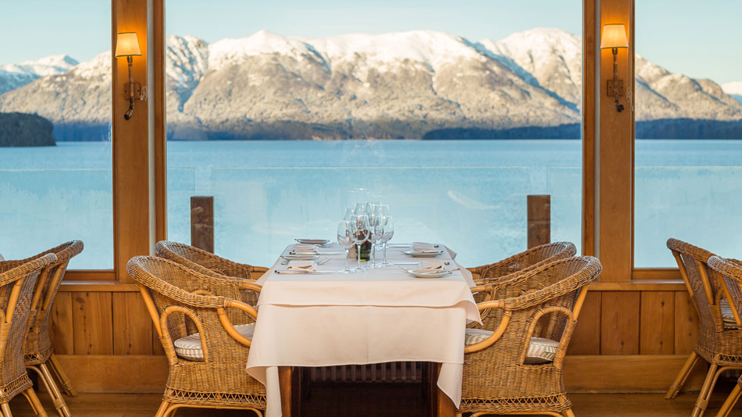 Correntoso Lake & River Hotel