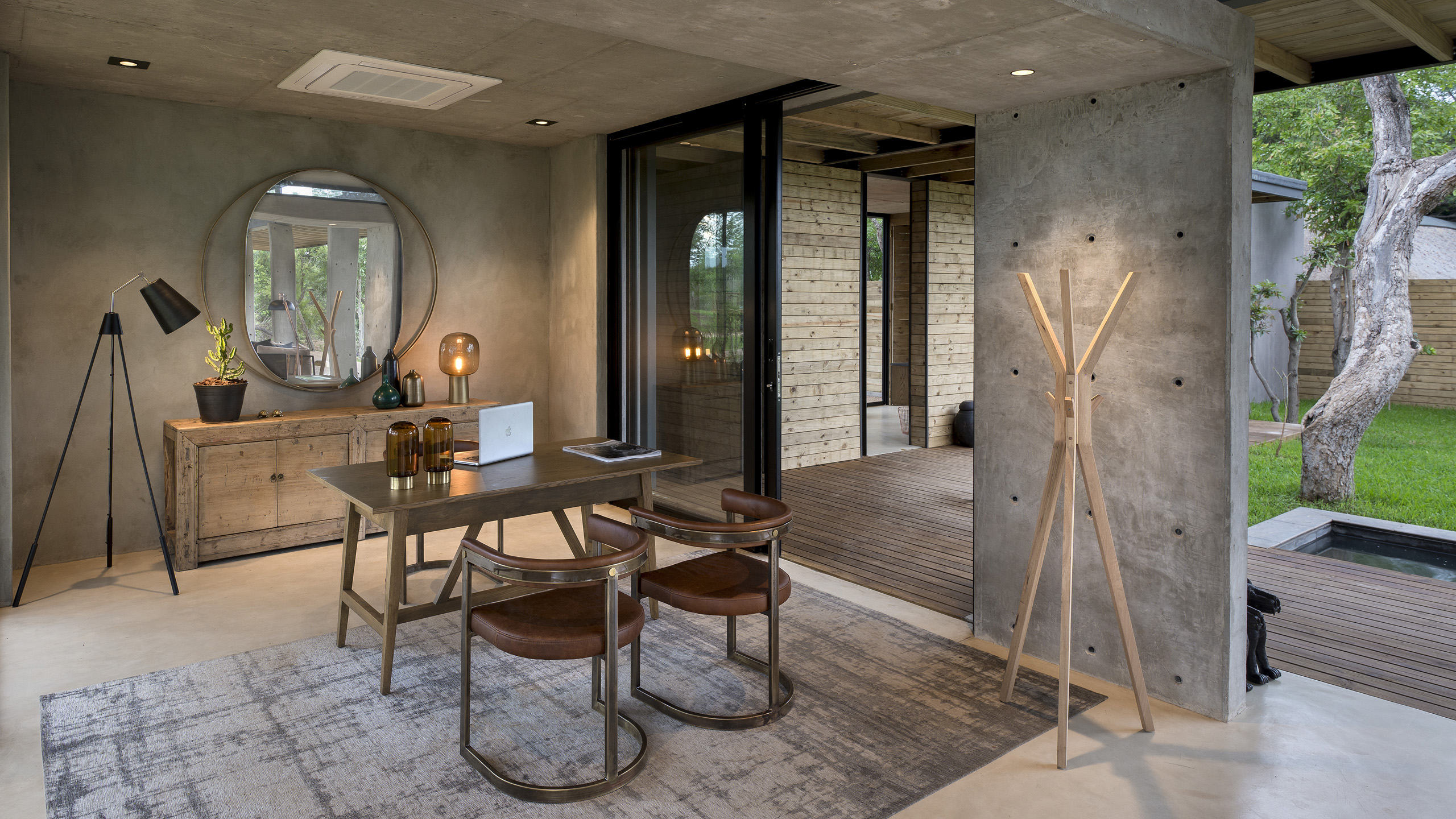 ivory-lodge-suite-lounge