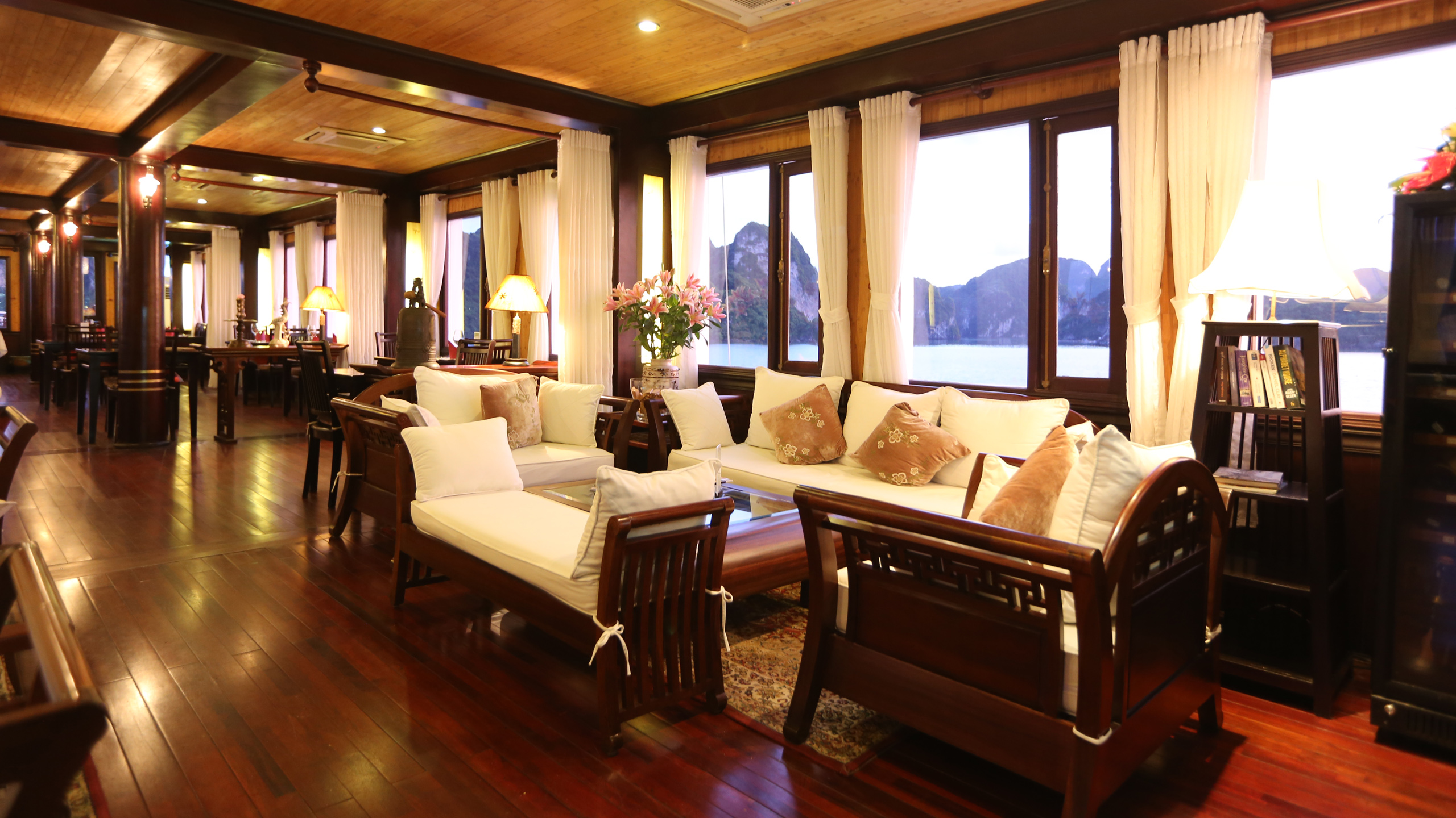 jasmine-lounge