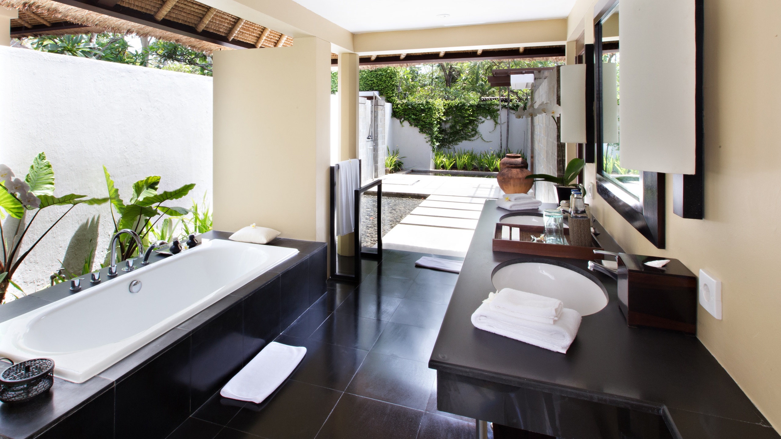 Kayumanis Nusa Dua