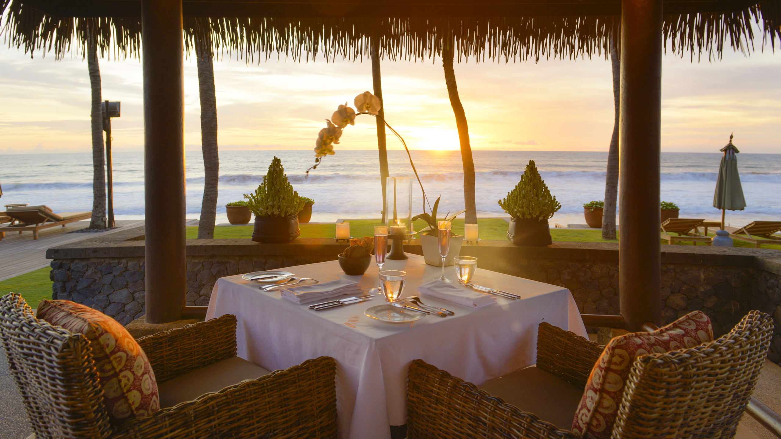 legian-sunset-dining