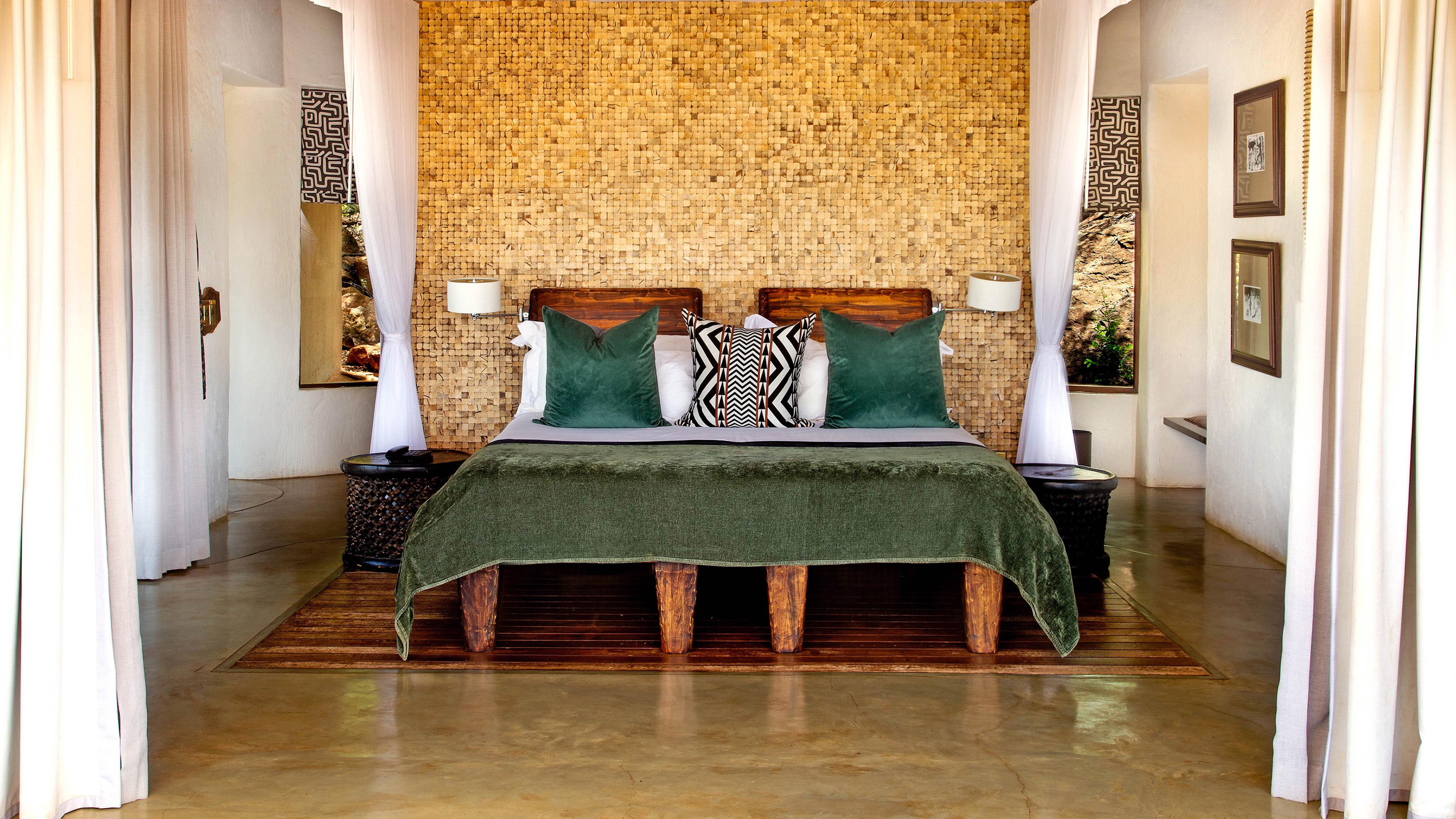 Madikwe Hills Private Game Lodge