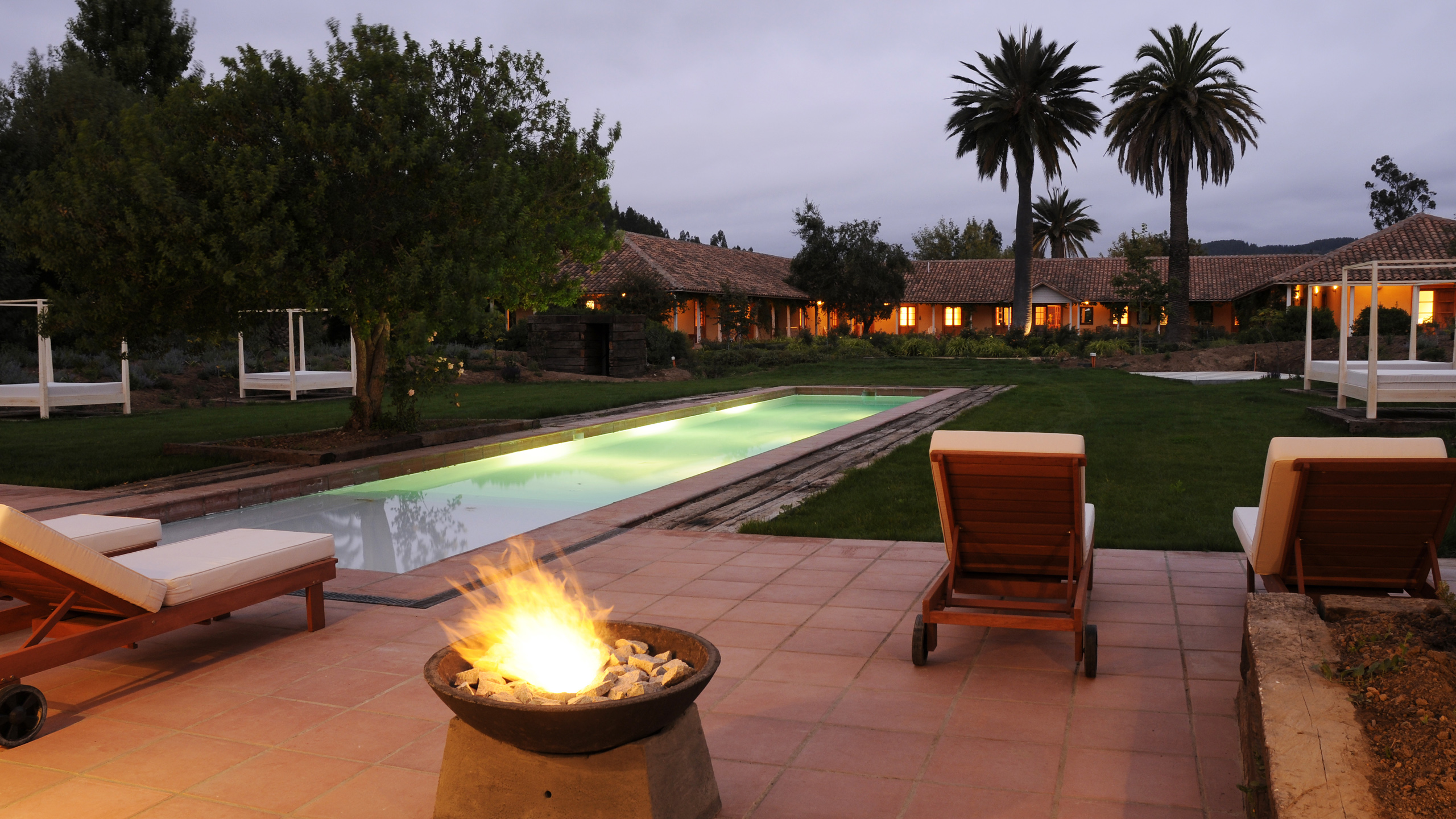 matetic-swimming-pool-night