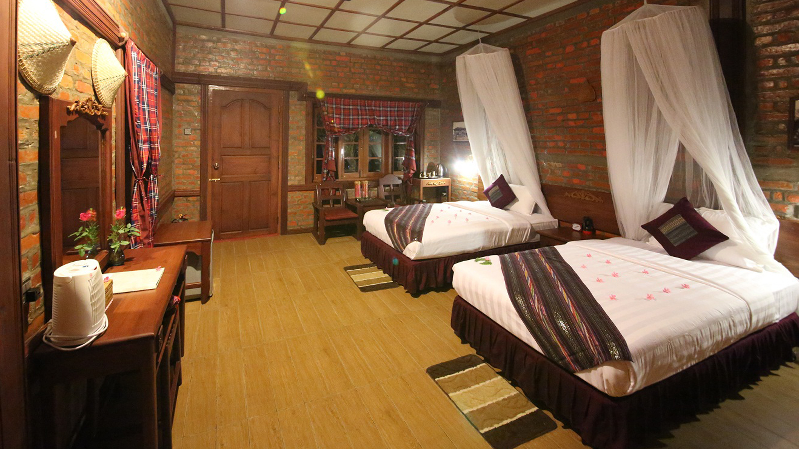 Riverside at Hsipaw Resort