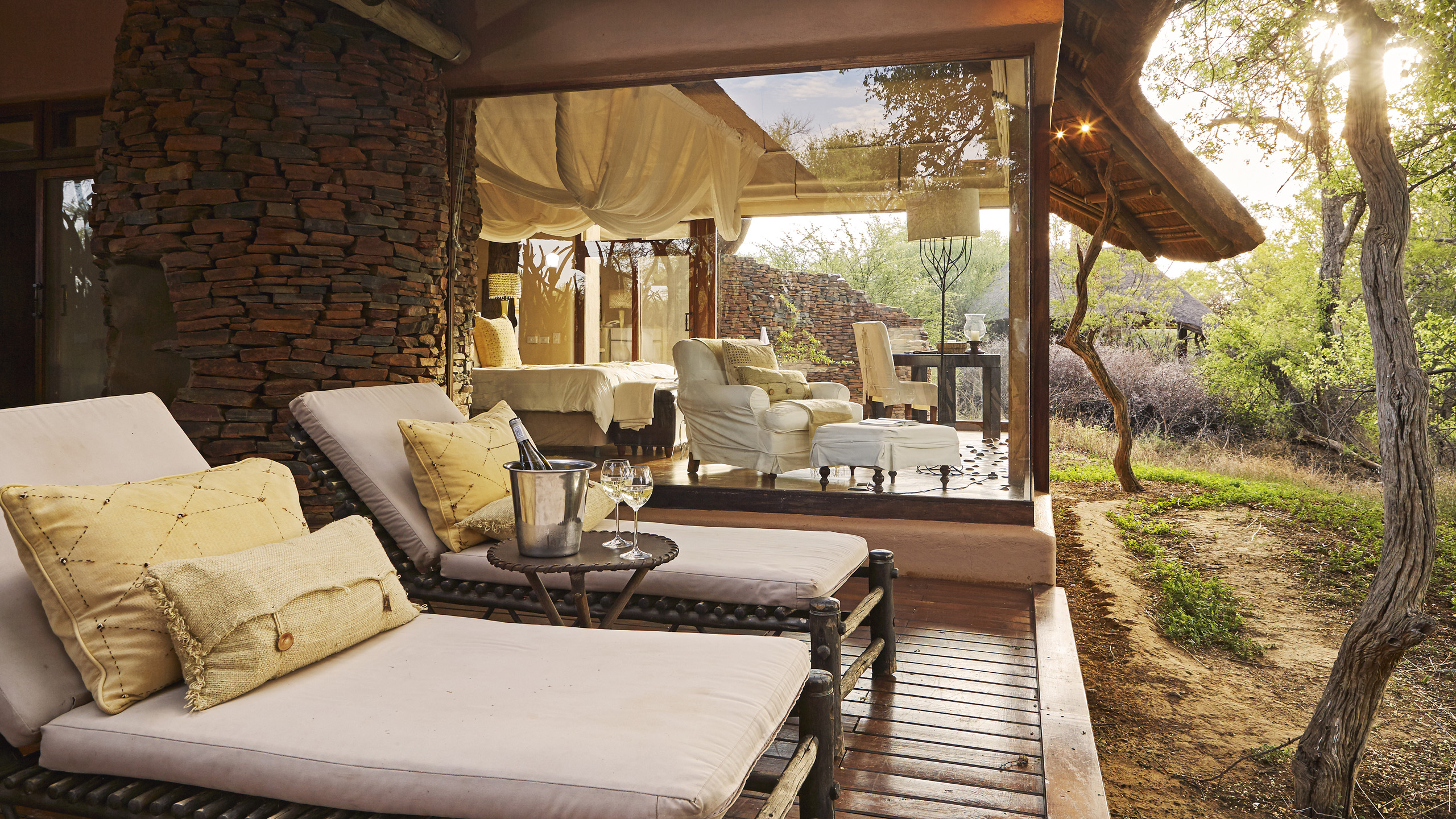 Sanctuary Makanyane Safari Lodge