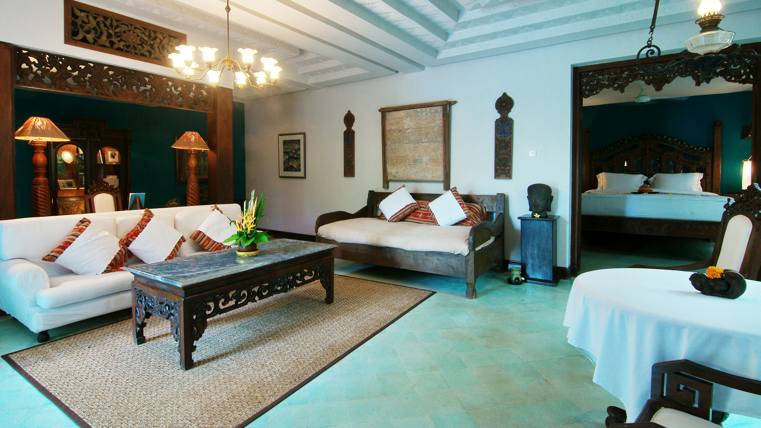 tugu-bali-suite