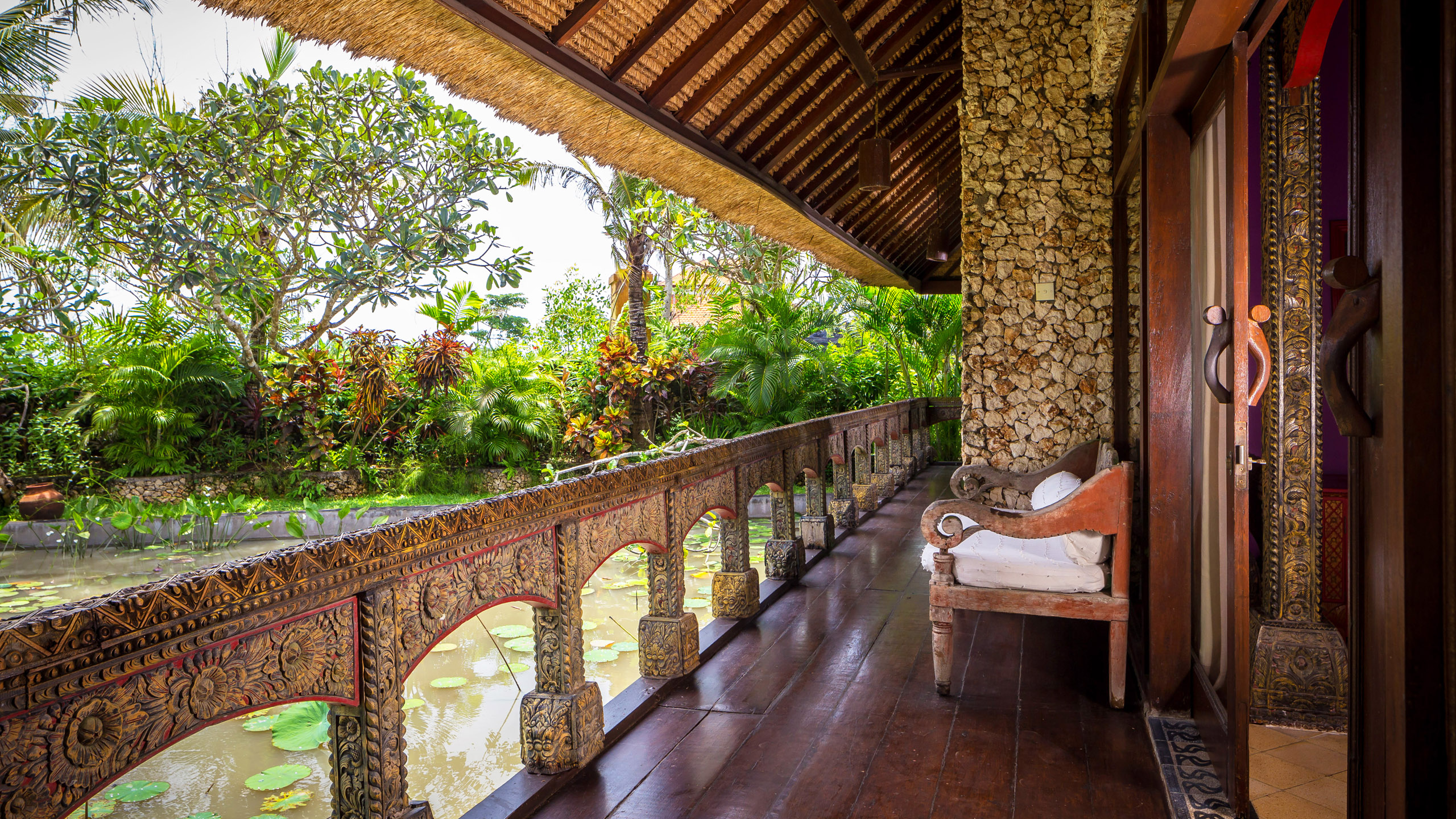 tugu-bali-terrace