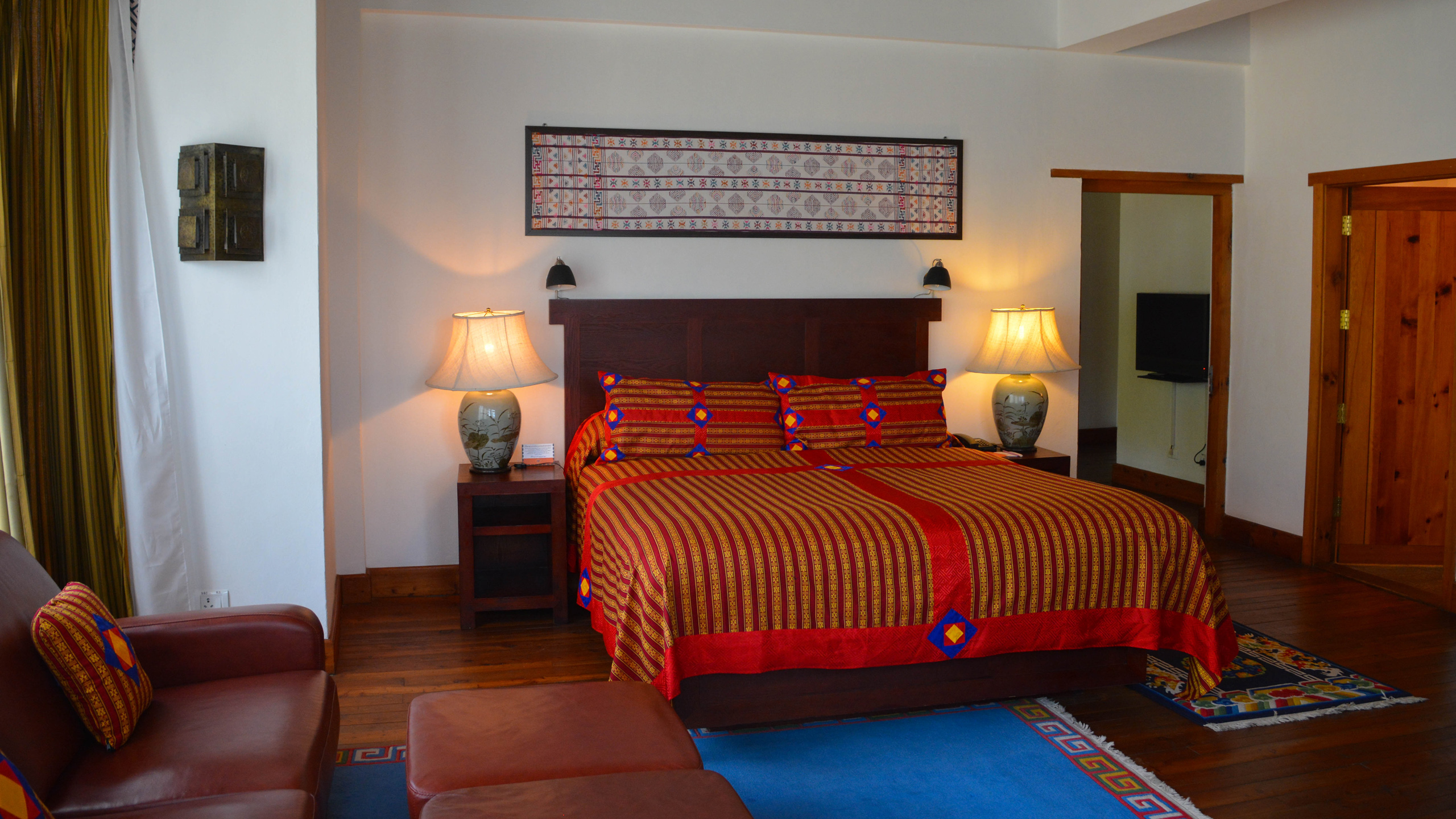 Zhiwa Ling Hotel