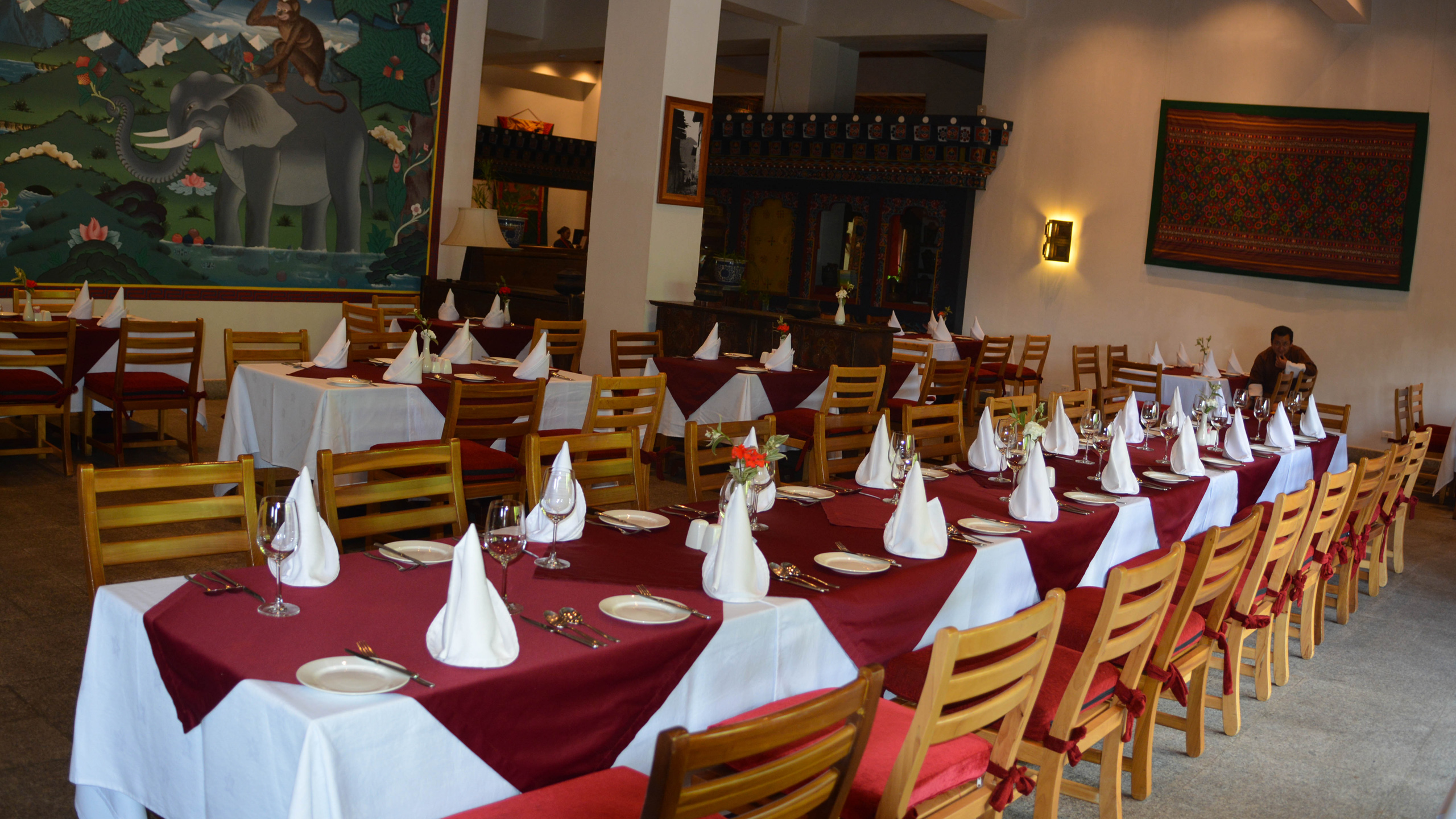 Zhiwa Ling Hotel
