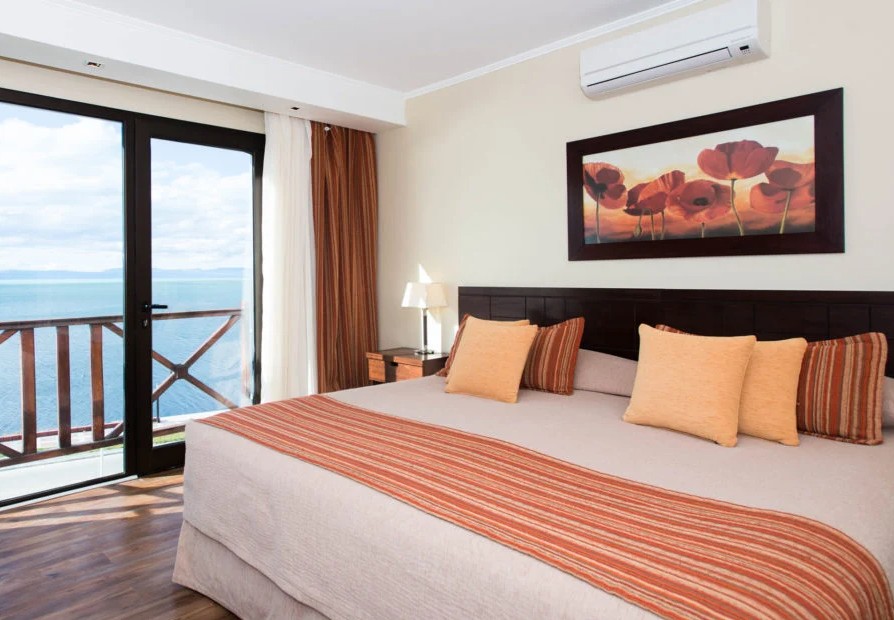 Xelena Hotel & Suites