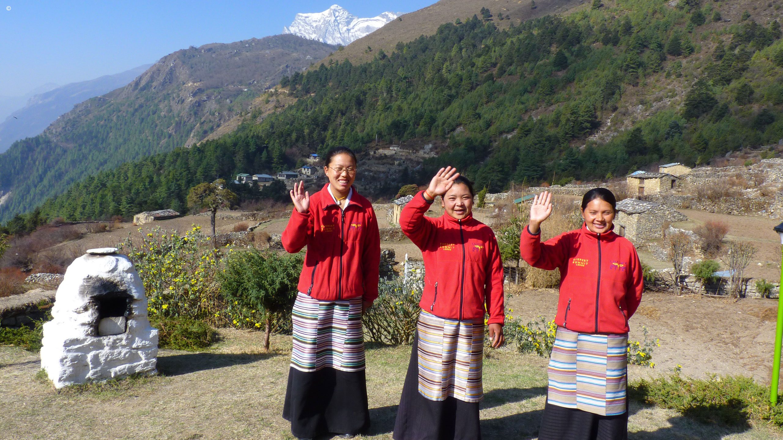 Everest Summit Lodge Tashinga
