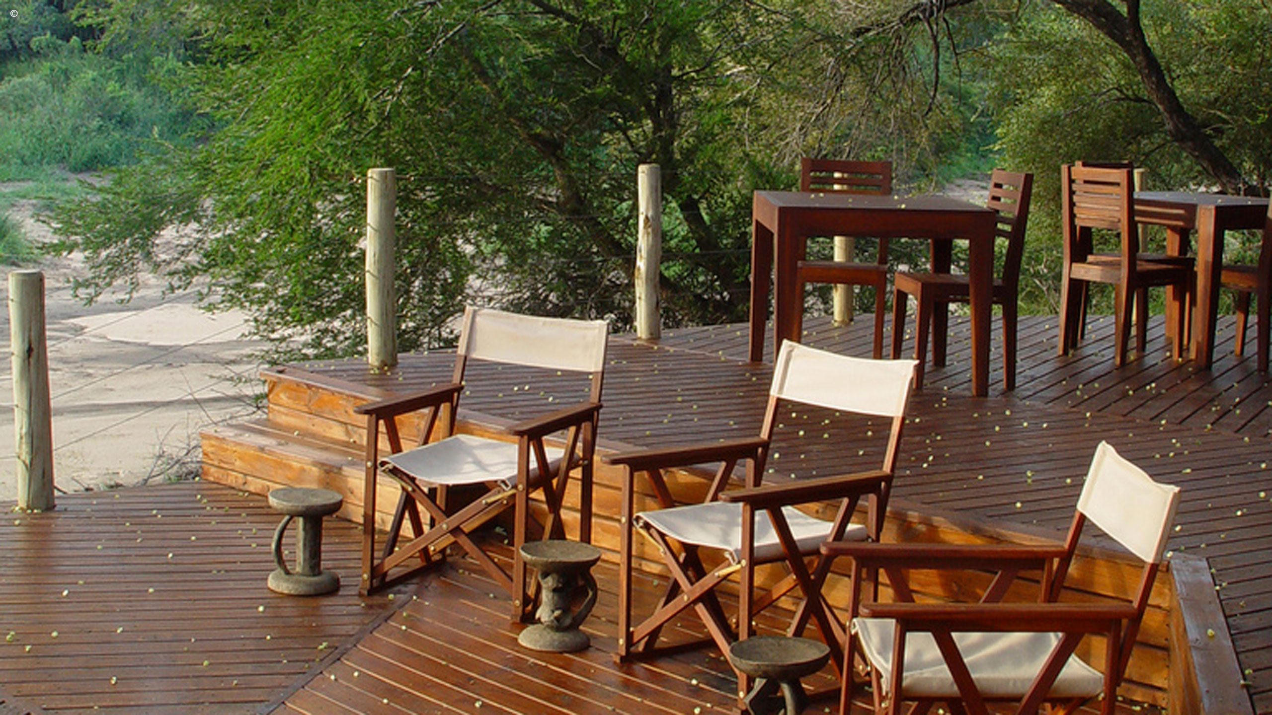 Rhino Post Safari Lodge