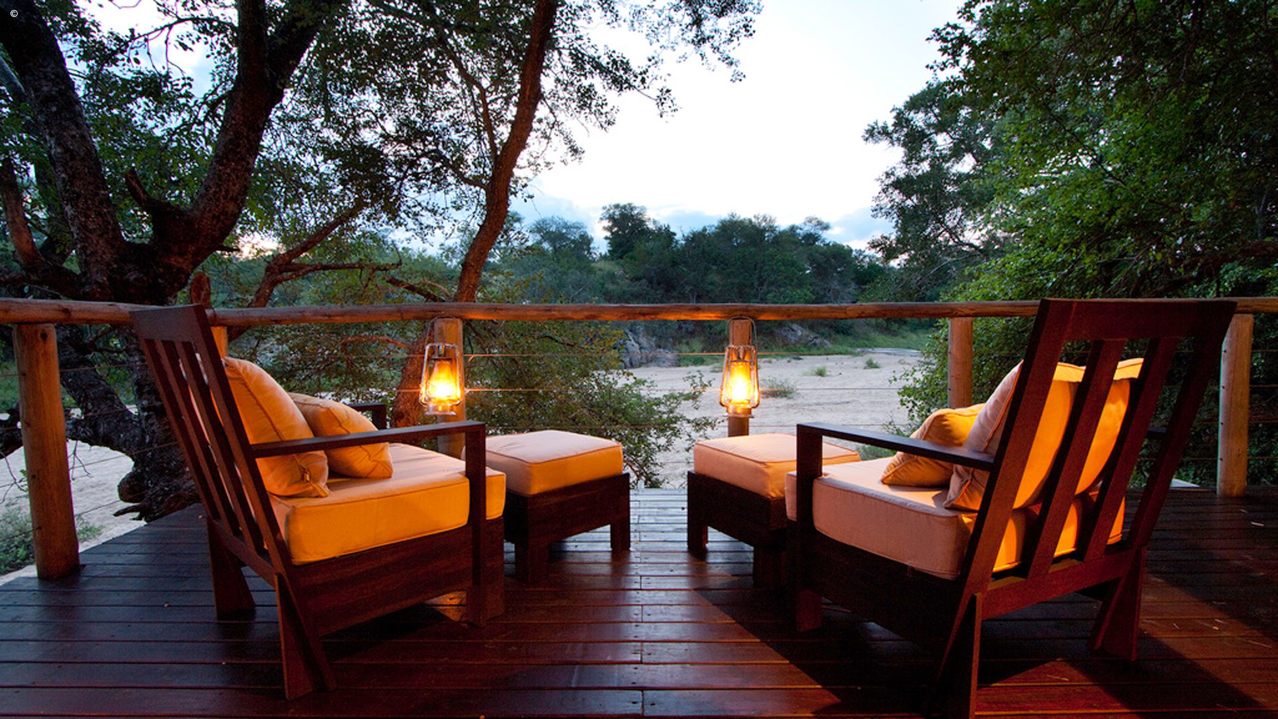 Rhino Post Safari Lodge
