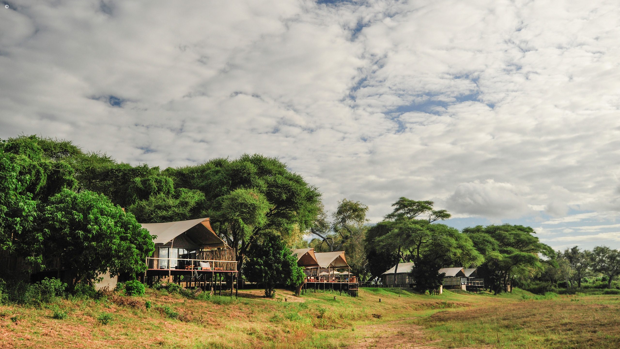Anabezi Camp