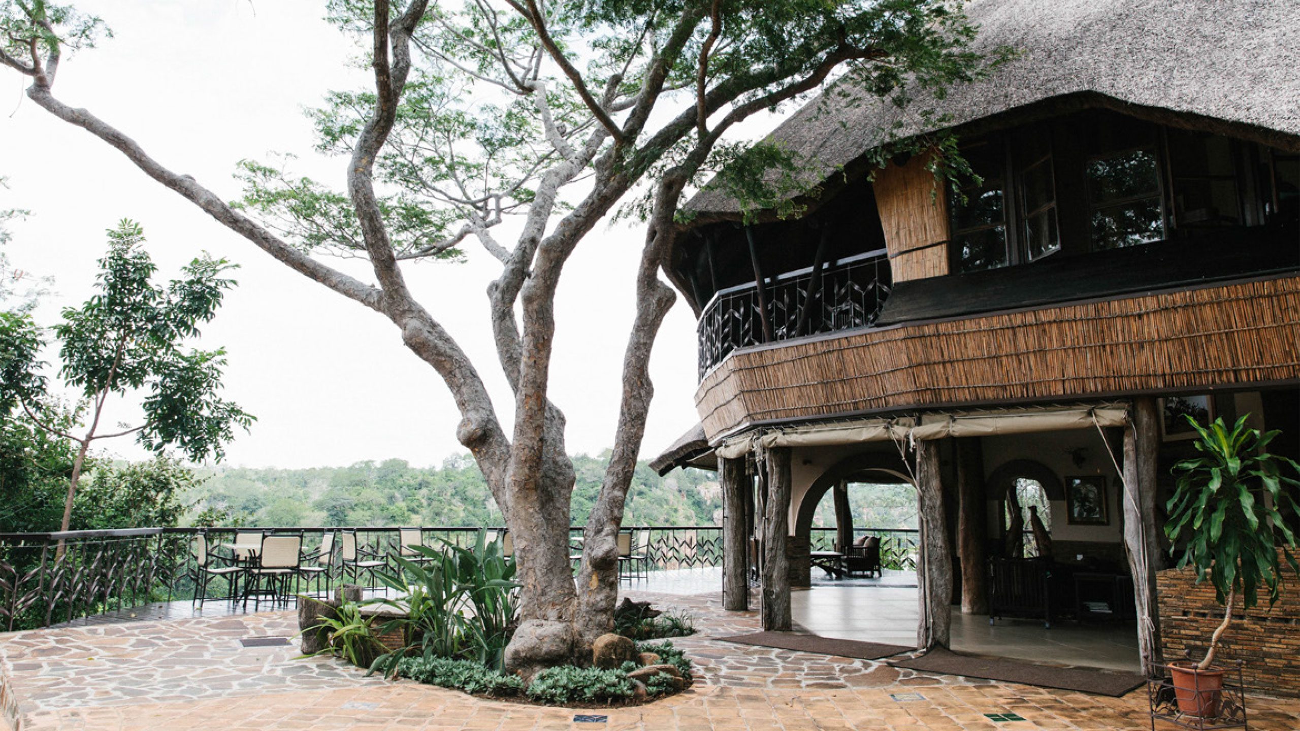 Chilo Gorge Safari Lodge
