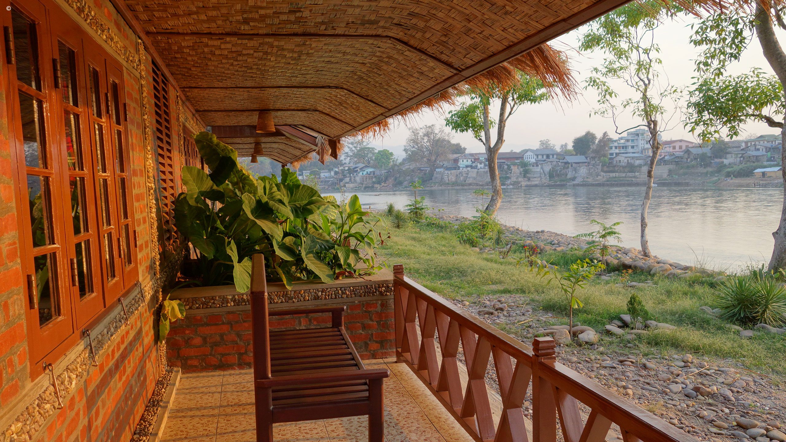 Riverside at Hsipaw Resort