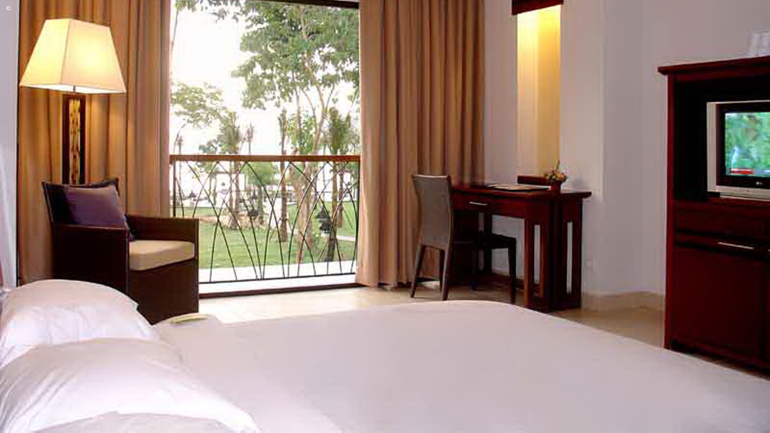 Bintang Flores Hotel
