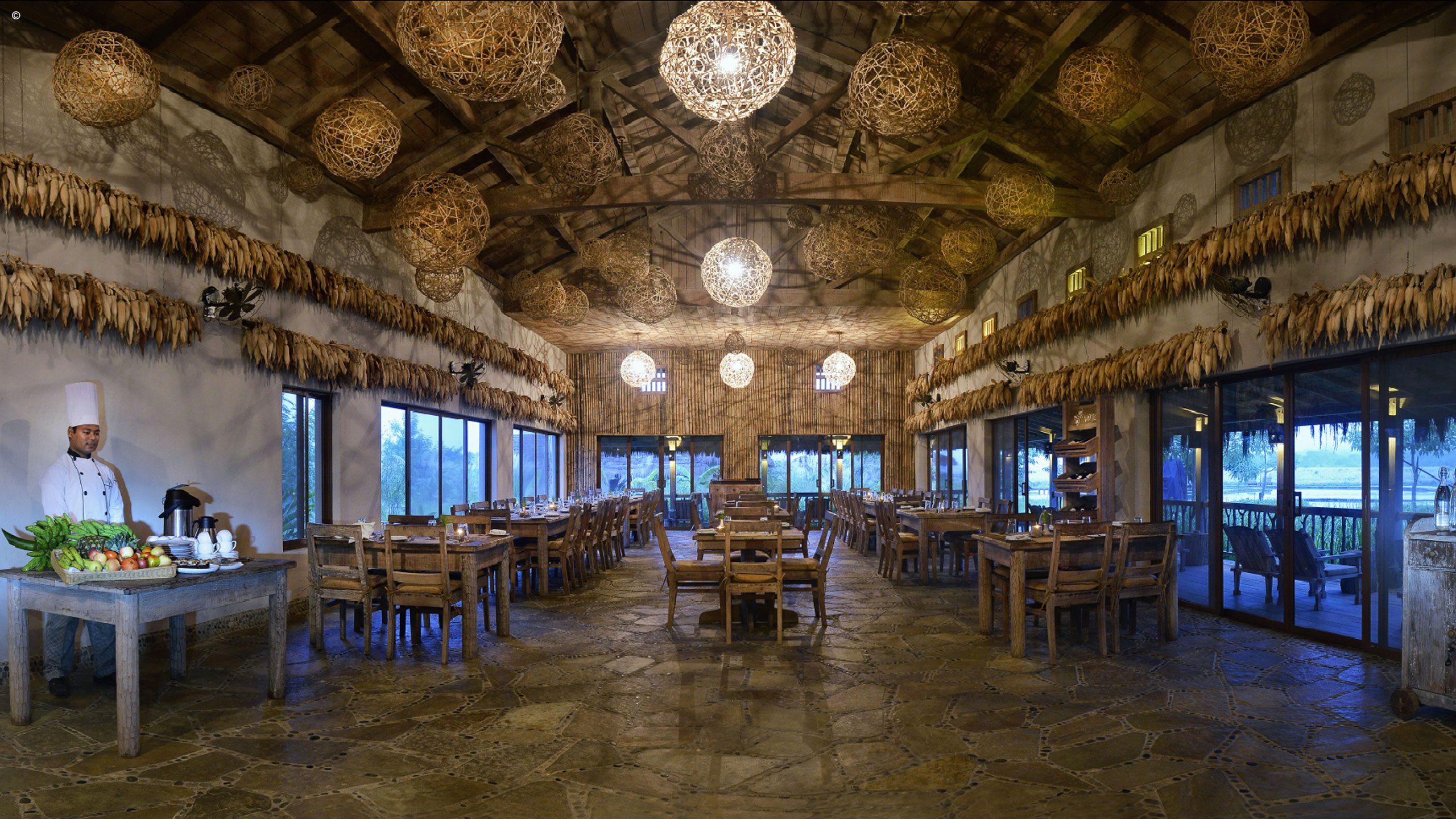 Barahi Jungle Lodge