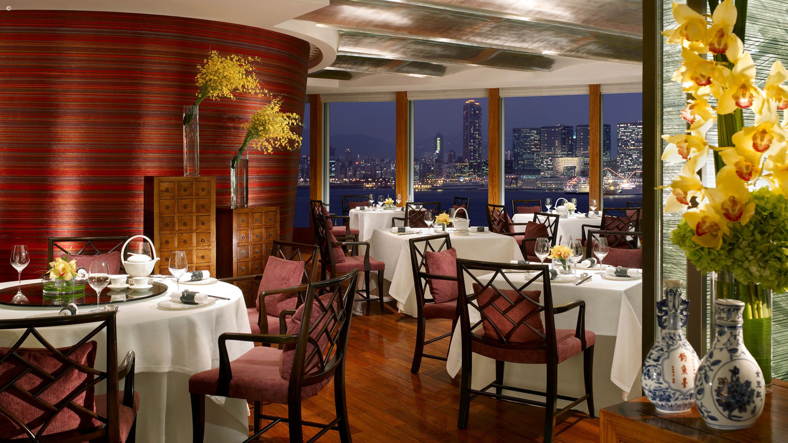 Four Seasons Hong Kong