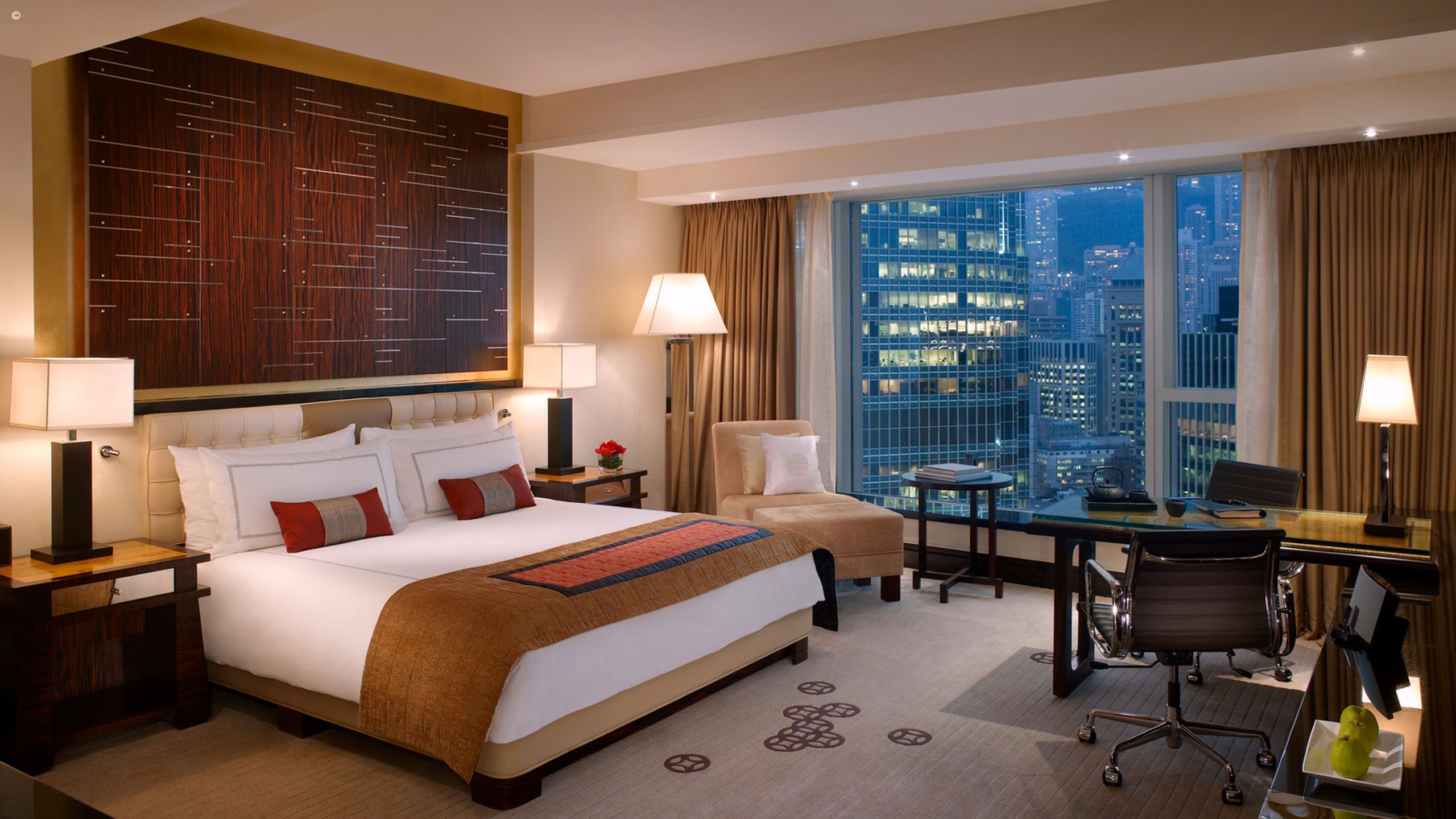Four Seasons Hong Kong