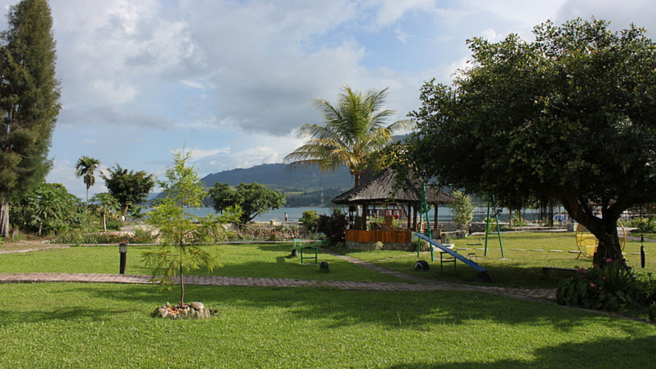 Tabo Cottages