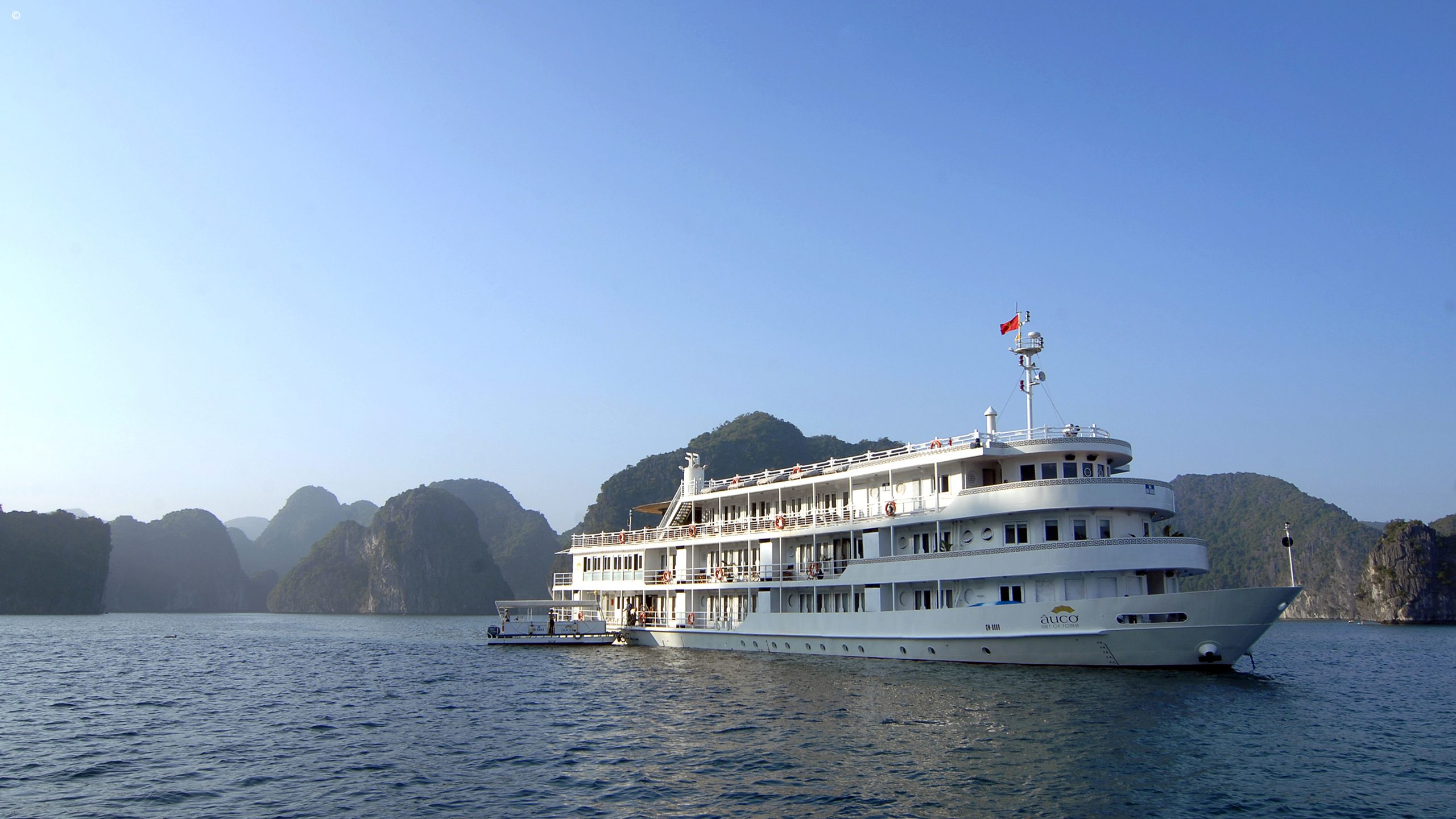 Au Co Cruise