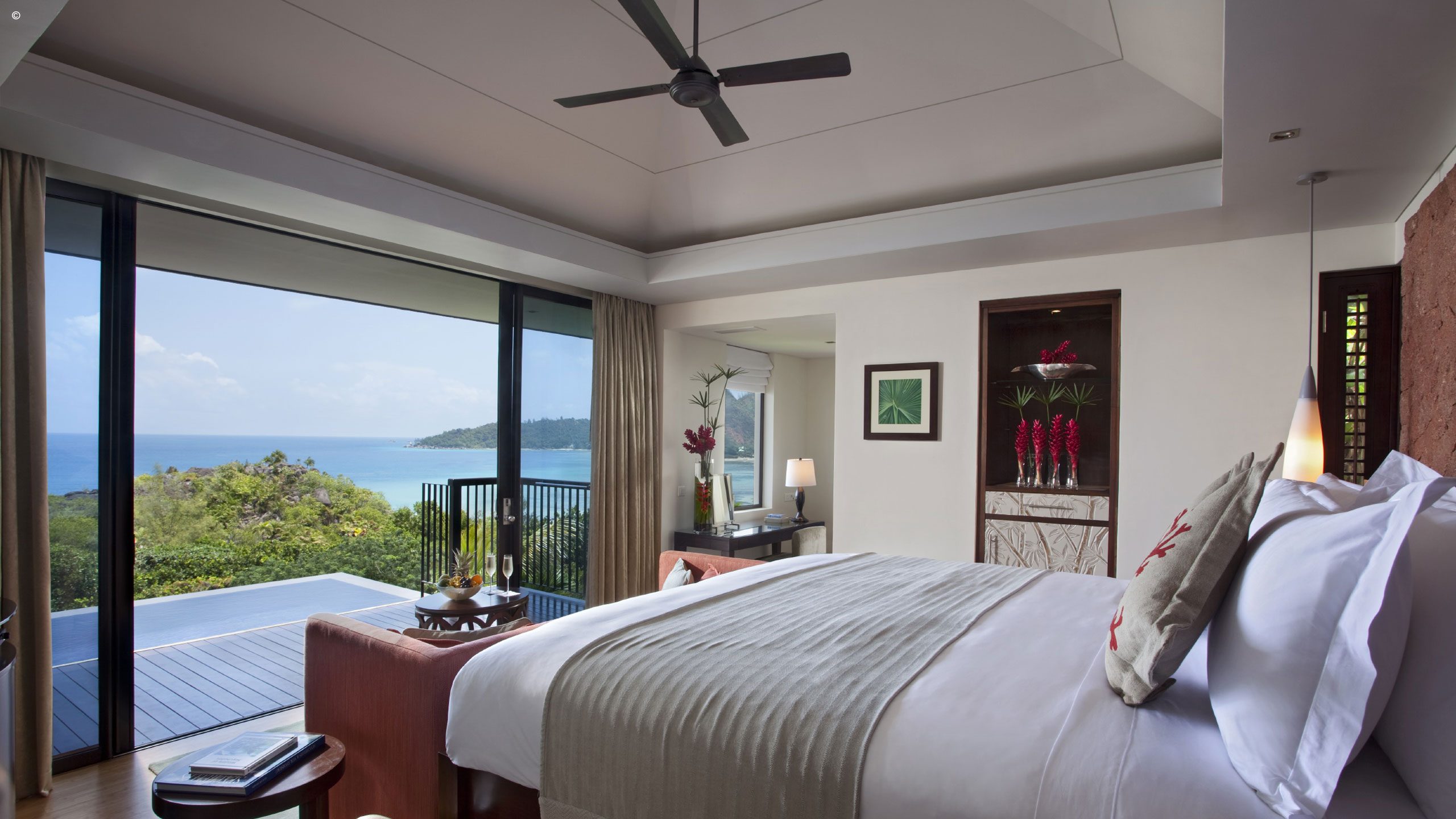 Raffles Praslin
