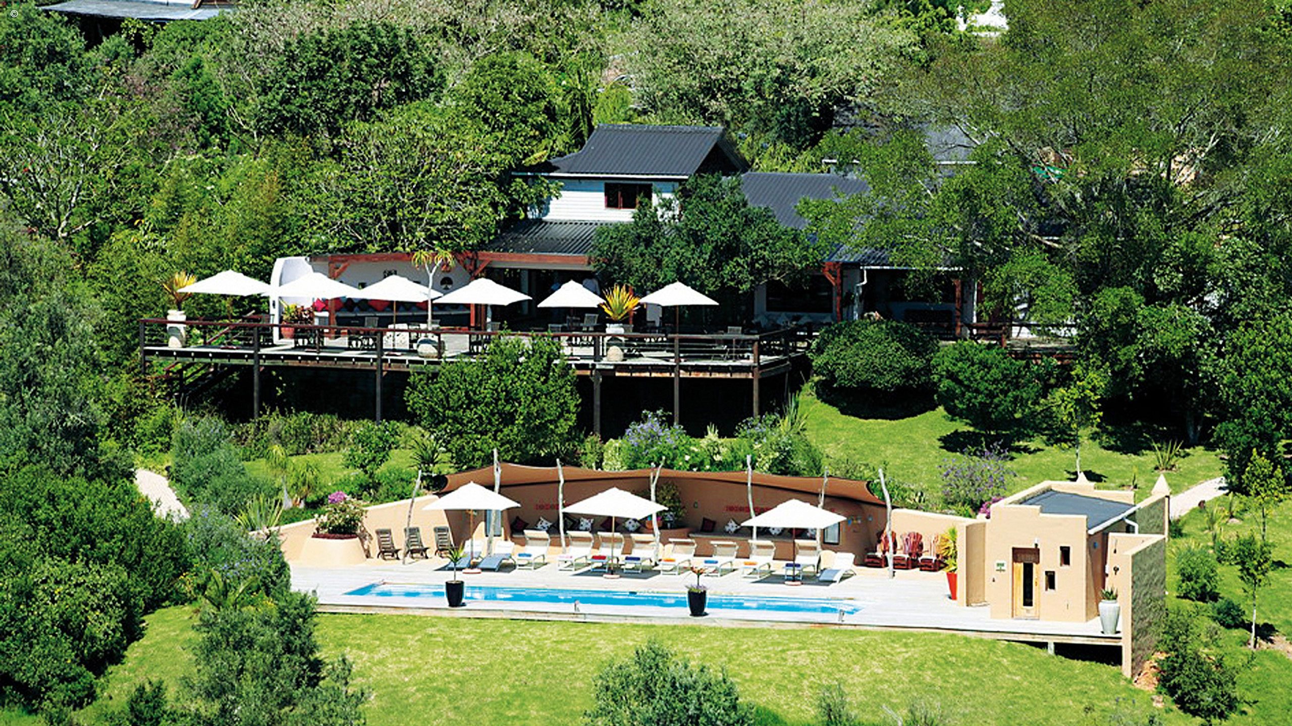 Hog Hollow Country Lodge