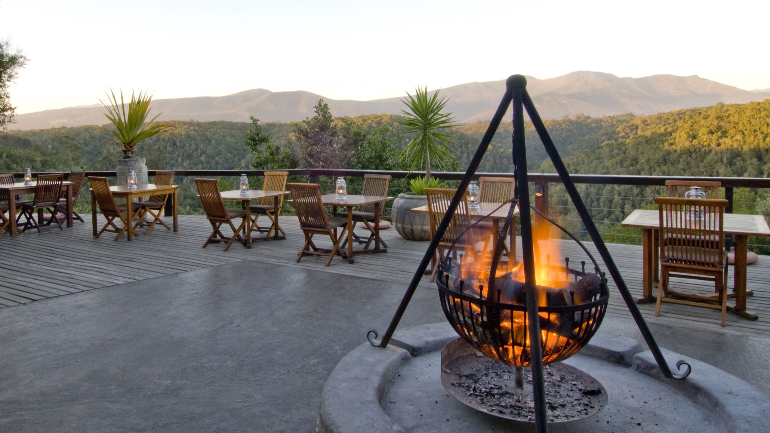 Hog Hollow Country Lodge