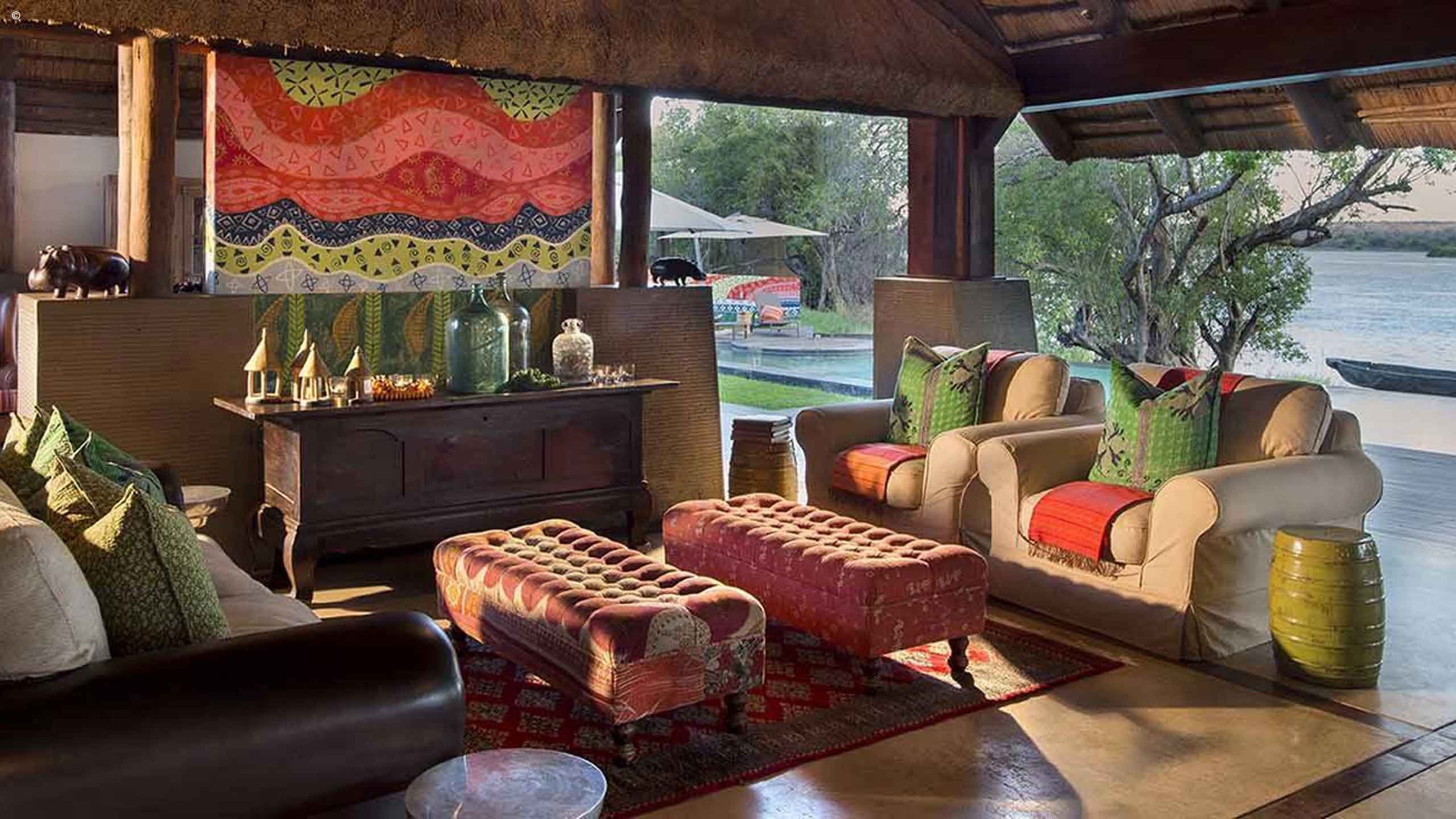 Royal Chundu River Lodge