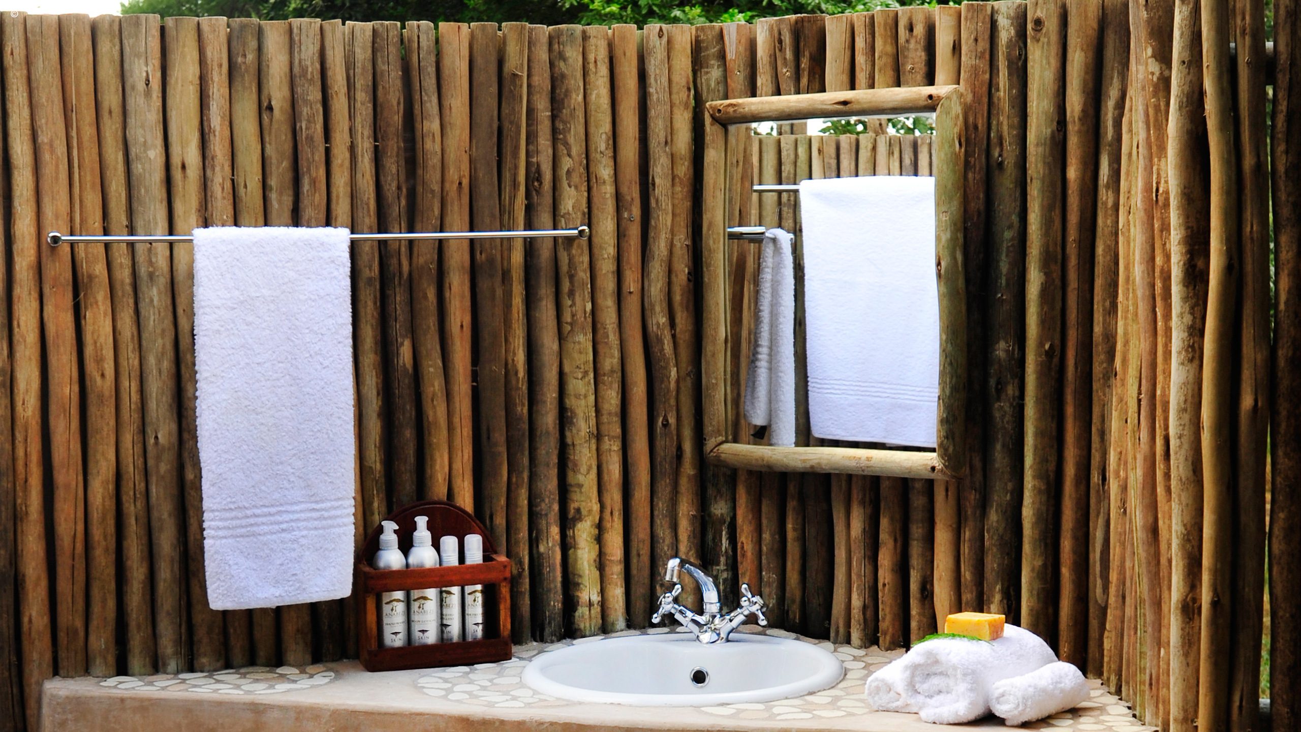 Anabezi Camp