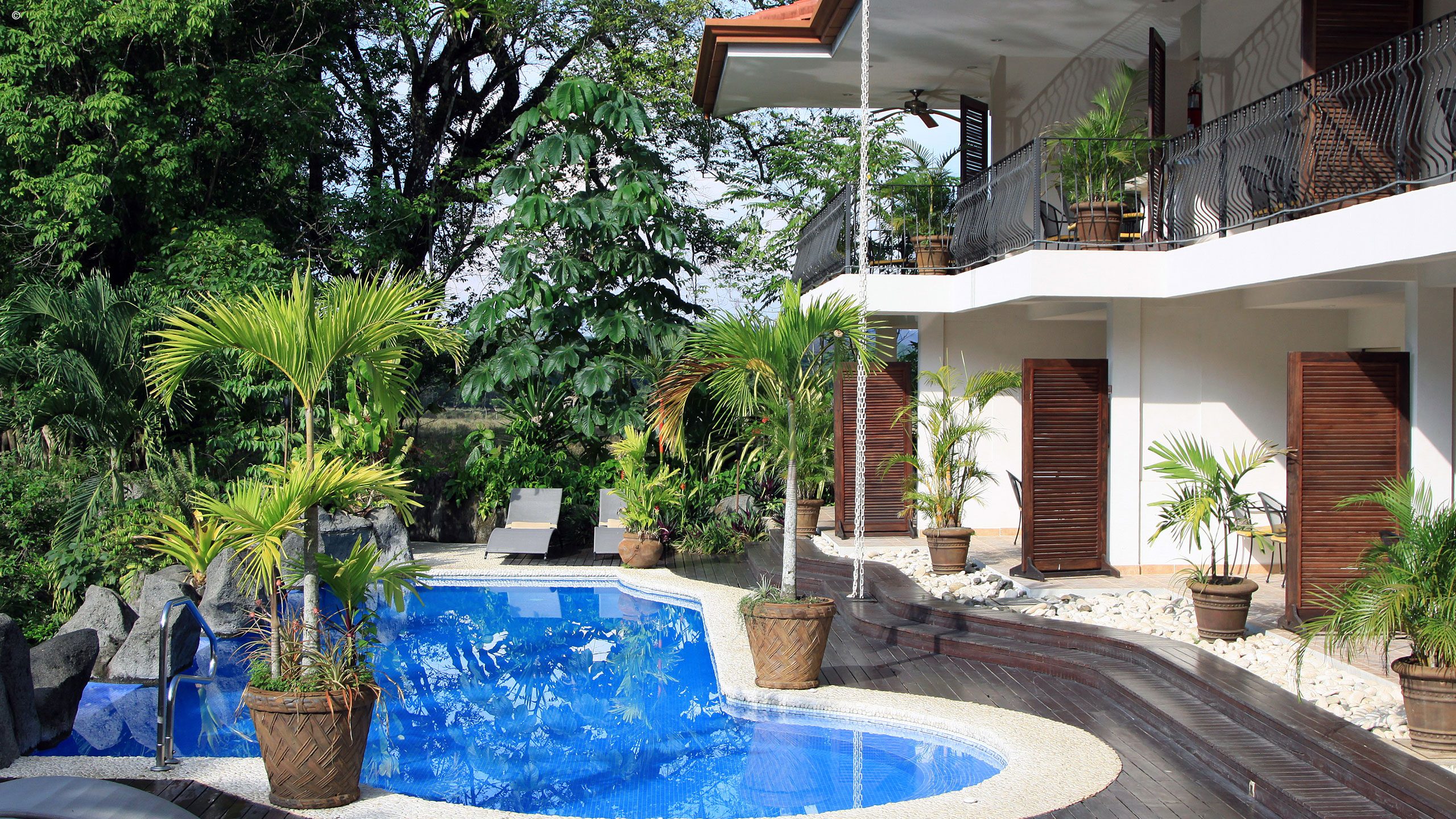 Pumilio Mountain & Ocean Hotel