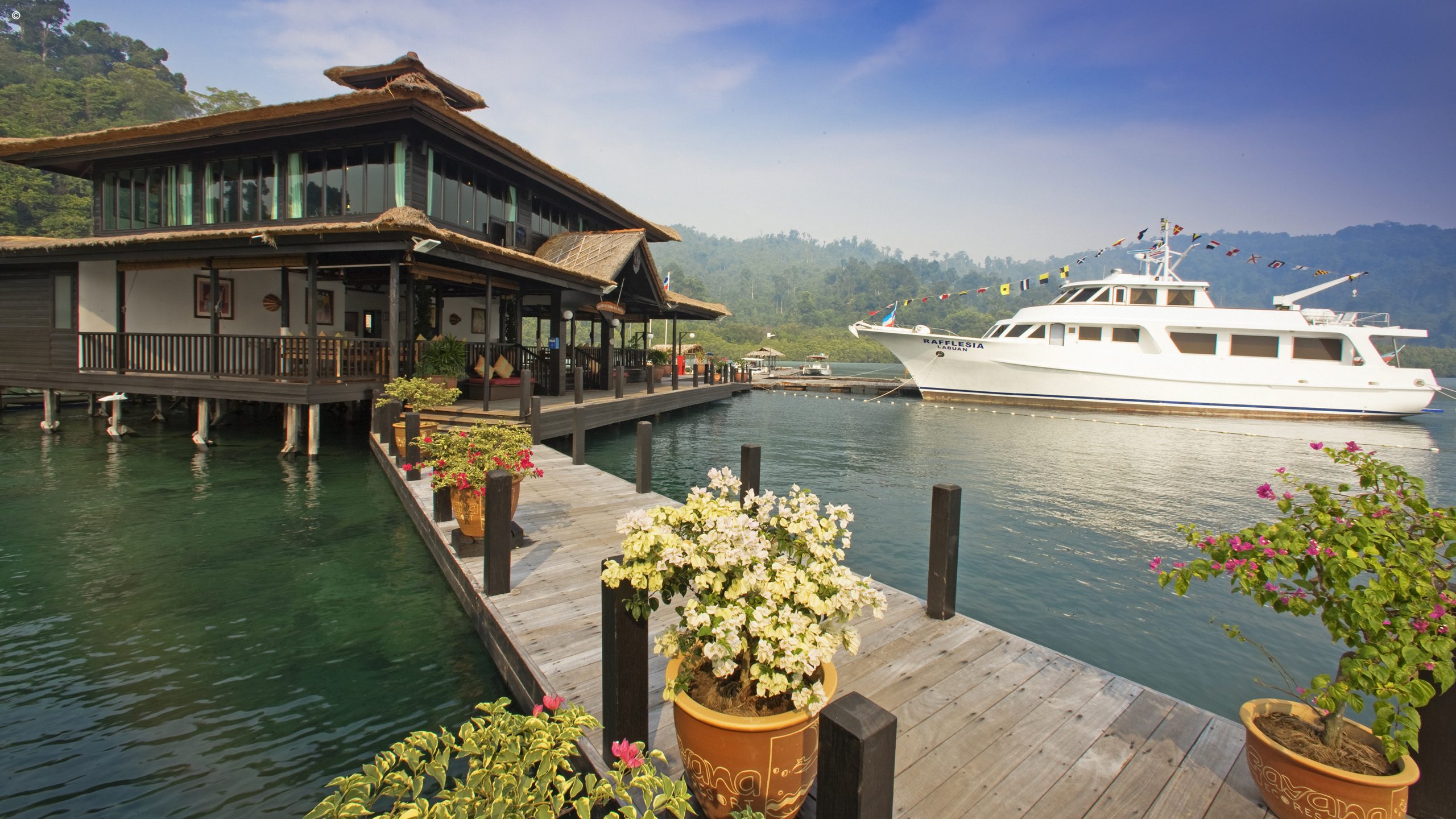 Gayana Marine Resort