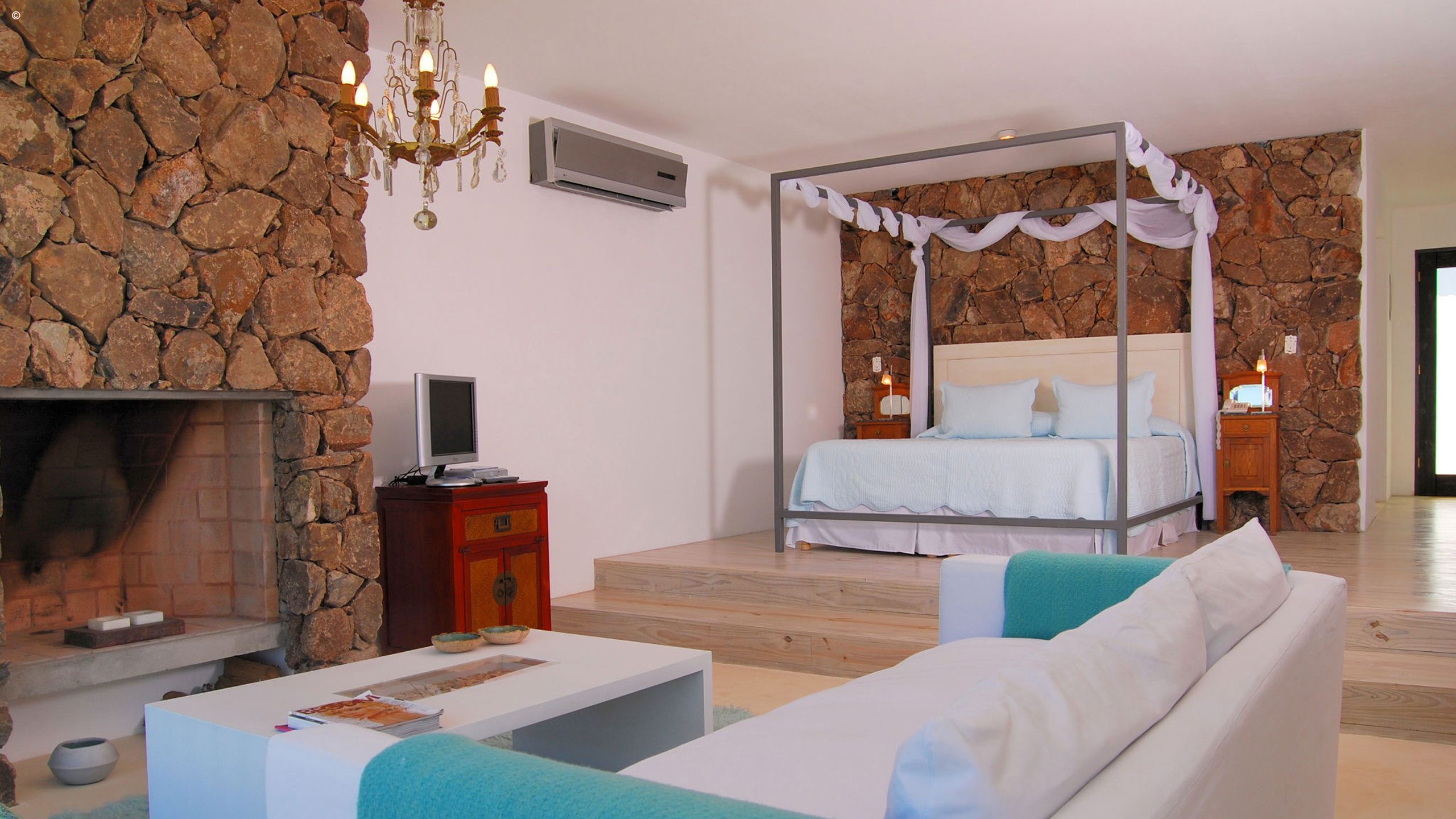 Casa Suaya