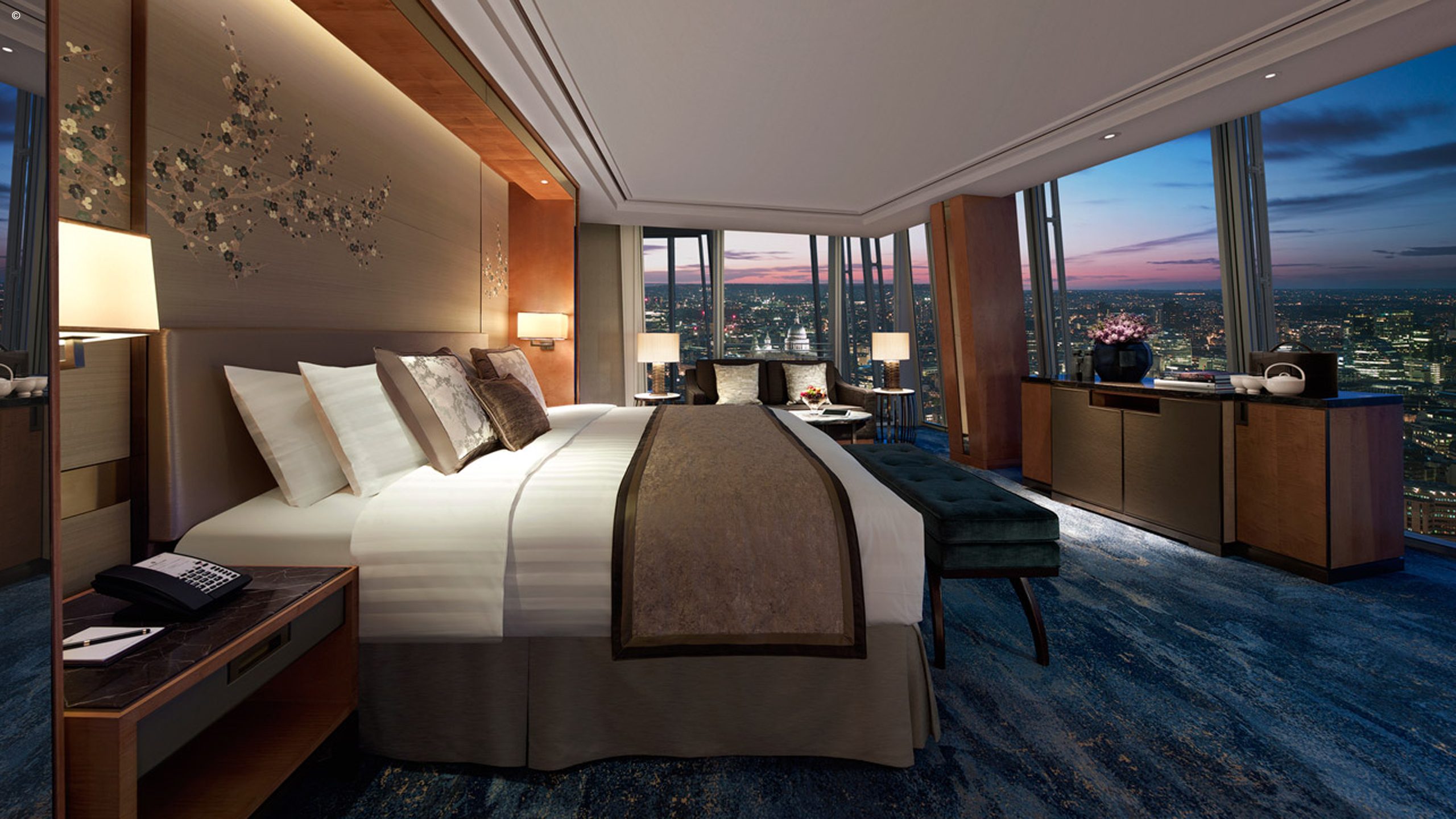 Shangri-La Hotel