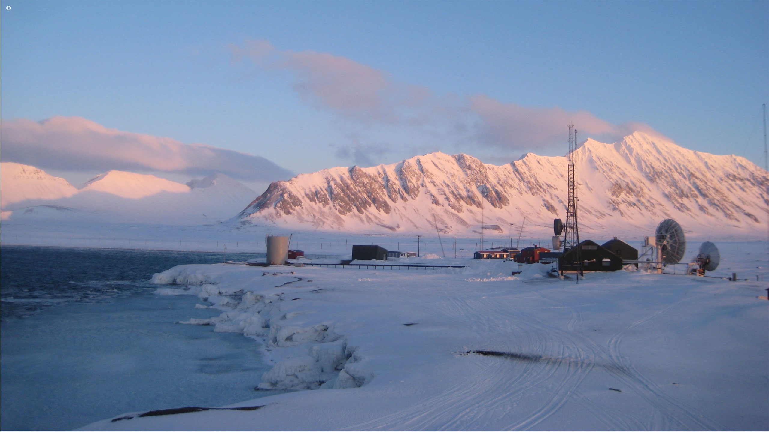 Isfjord Radio