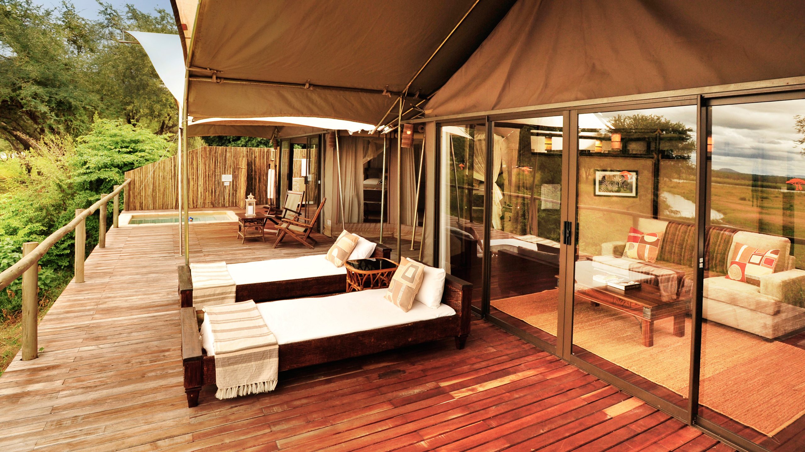 Anabezi Camp