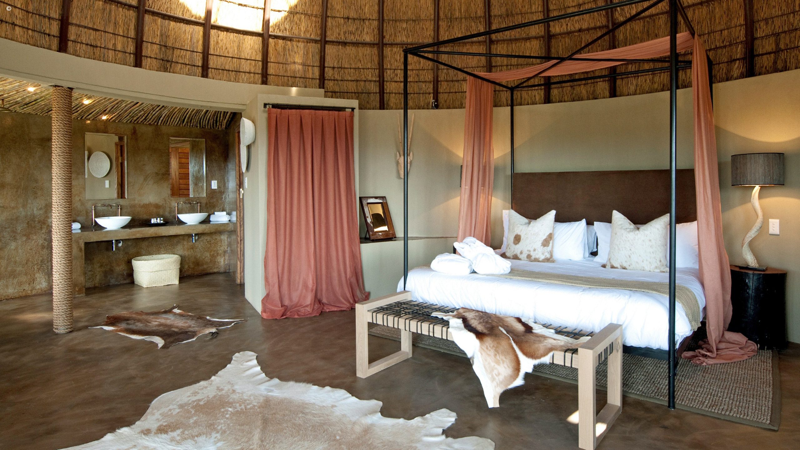 Kwena Lodge